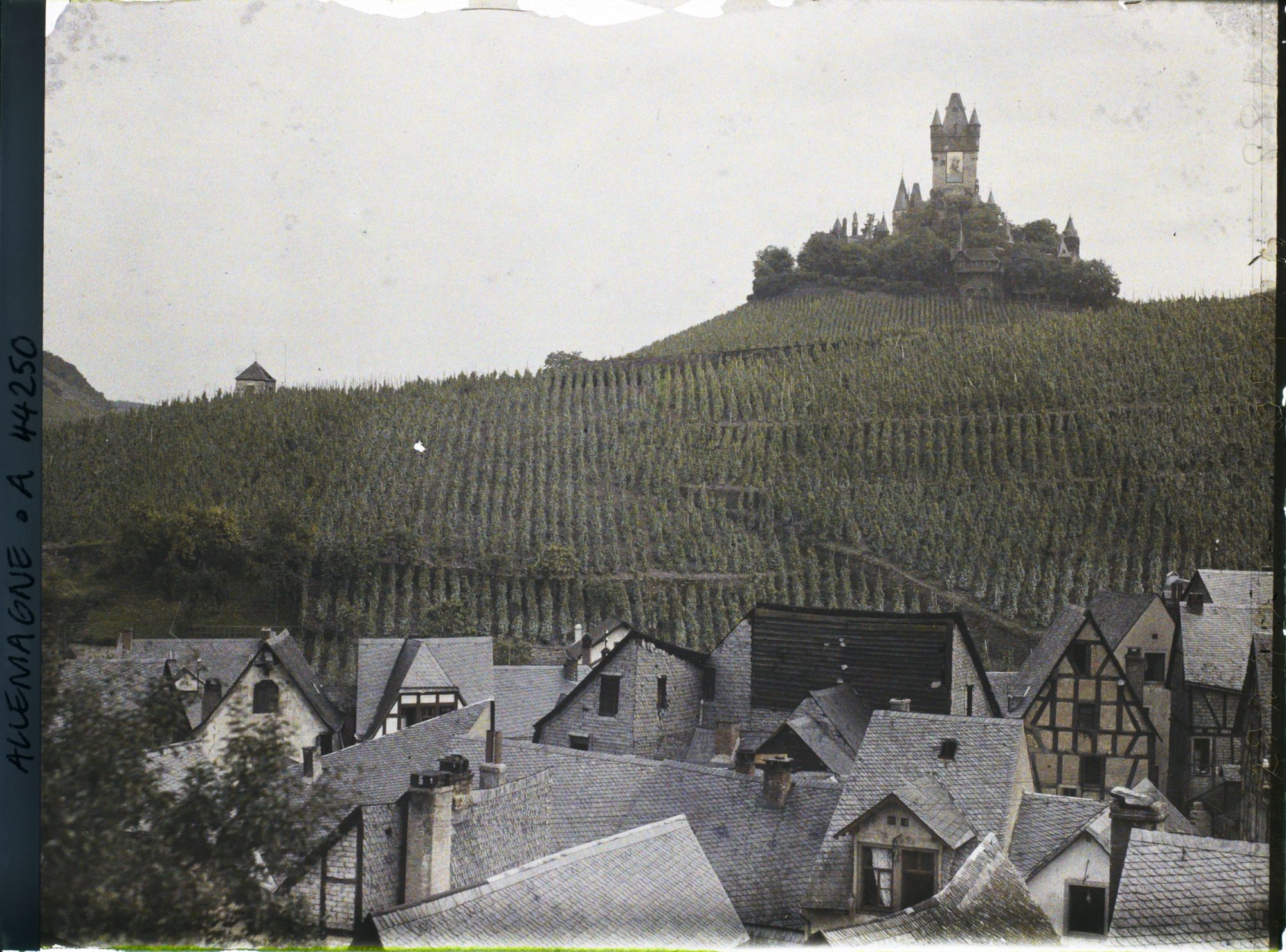 Image représentant Allemagne, Cochem (Moselle), Une vue vers le chateau
