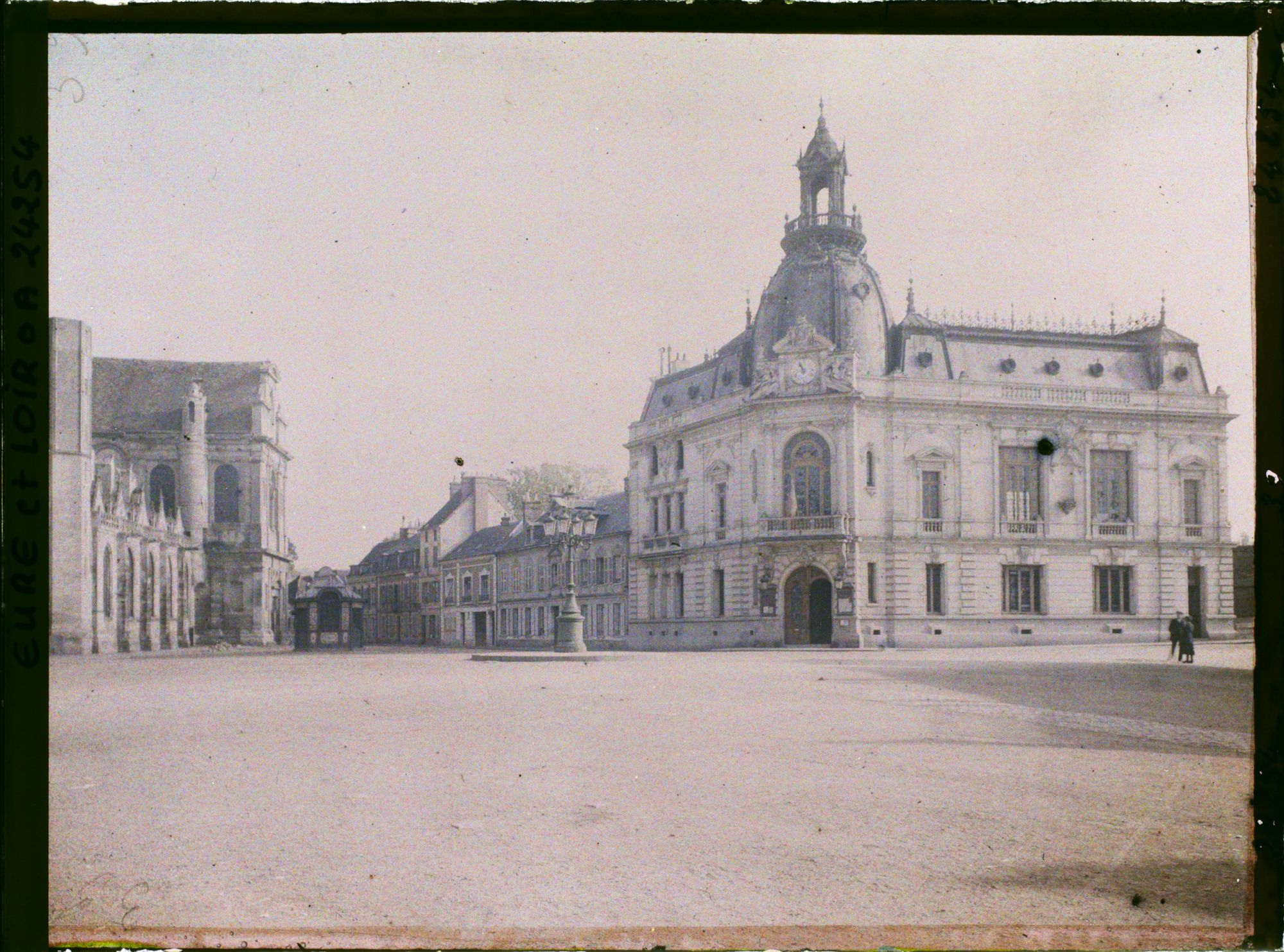 Image représentant L'Hôtel de la Caisse d'Epargne place Métézeau