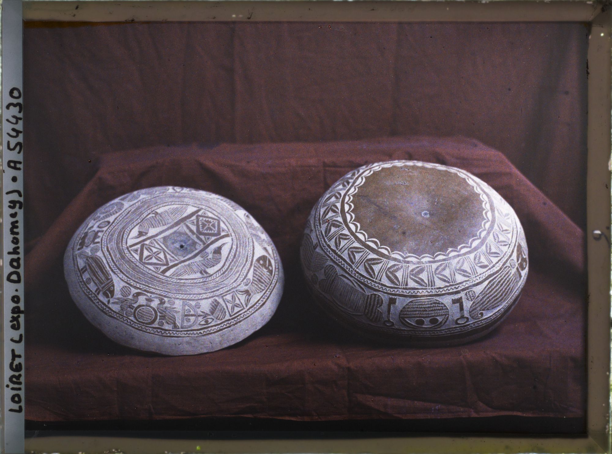 Image représentant Exposition d'art africain, grande calebasse