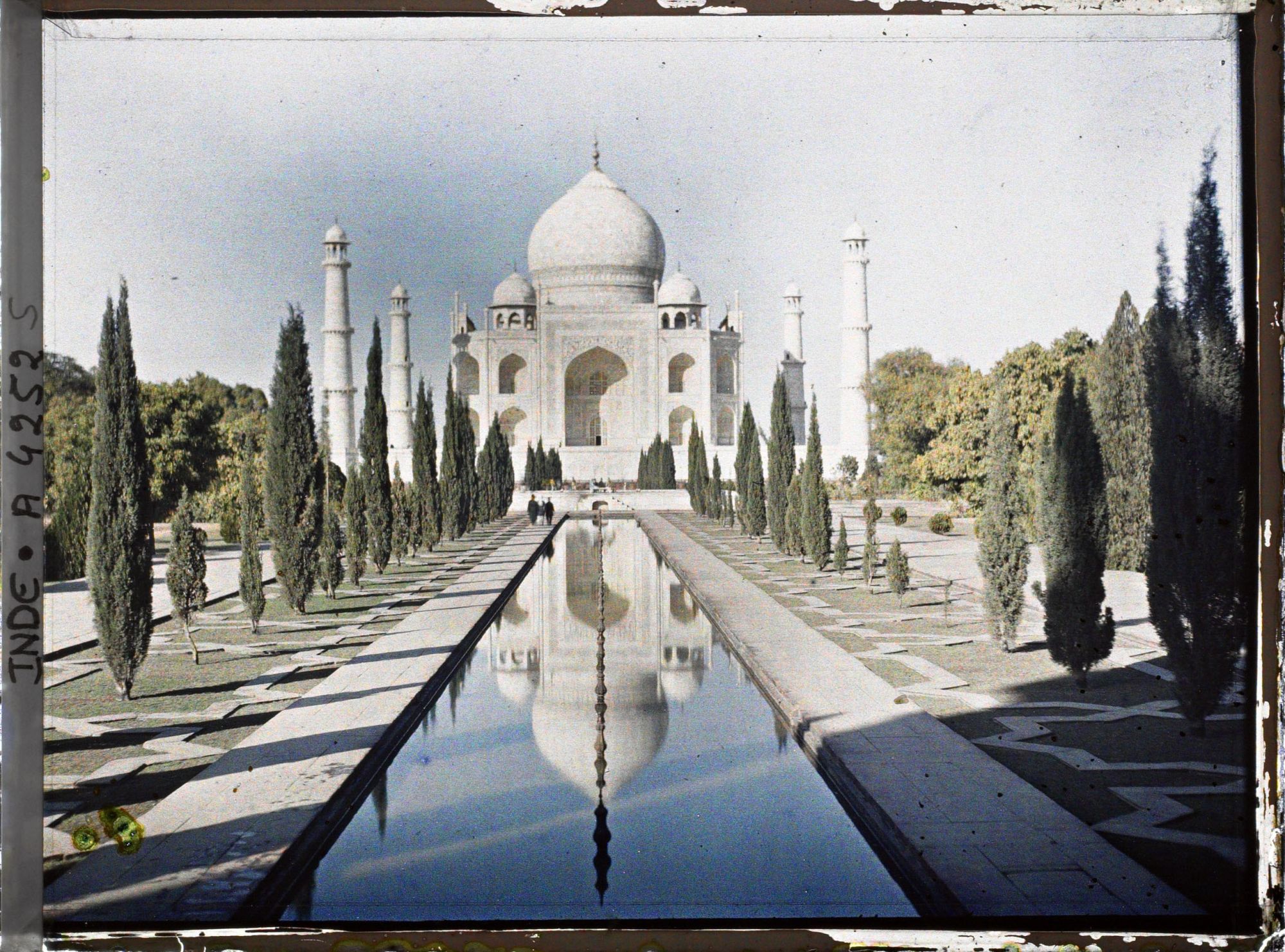 Image représentant Le grand canal axial et le mausolée du Taj Mahal