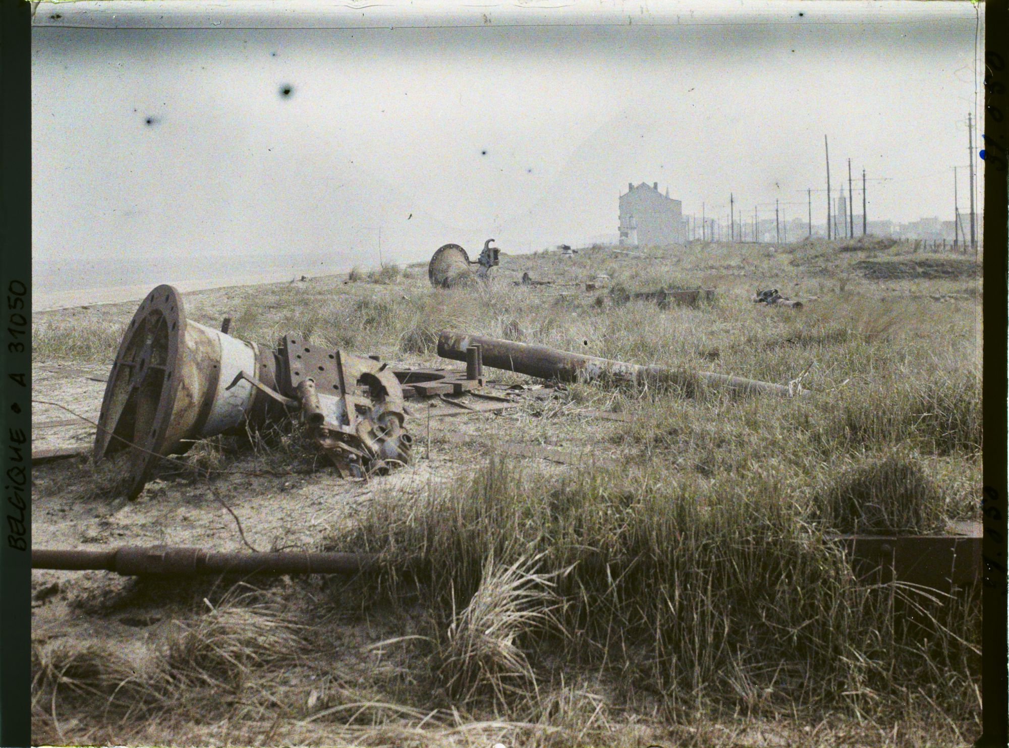 Image représentant Belgique, Heyst, Batterie Canal B, Canons de 88