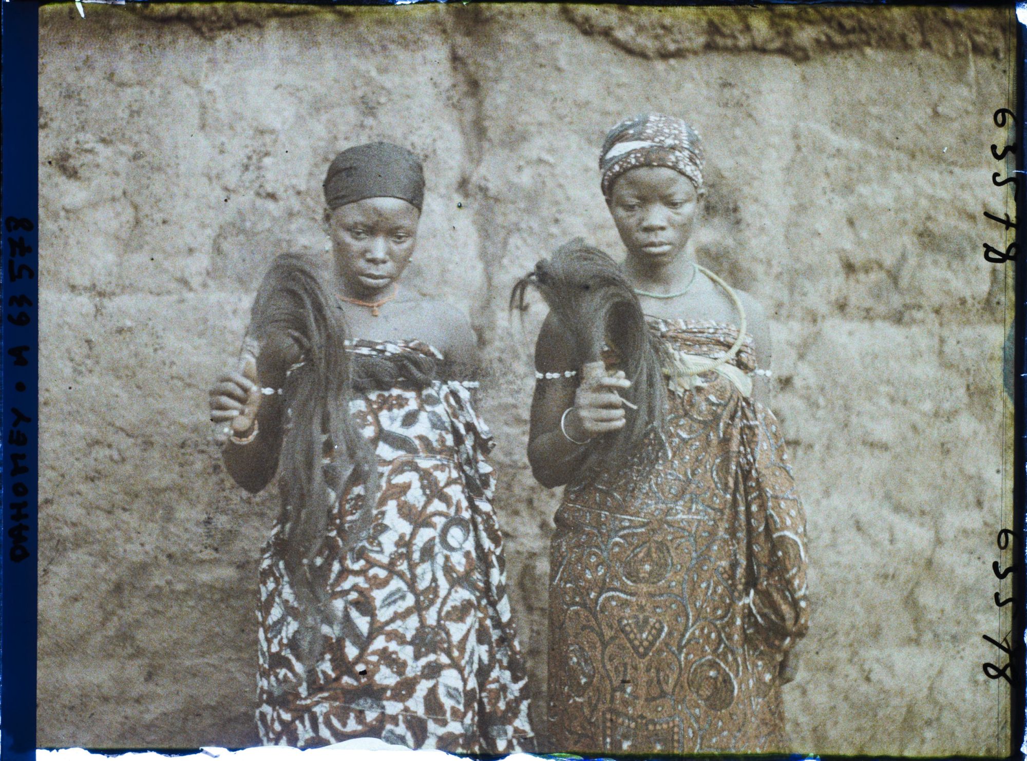 Image représentant Deux féticheuses de Zomadonou