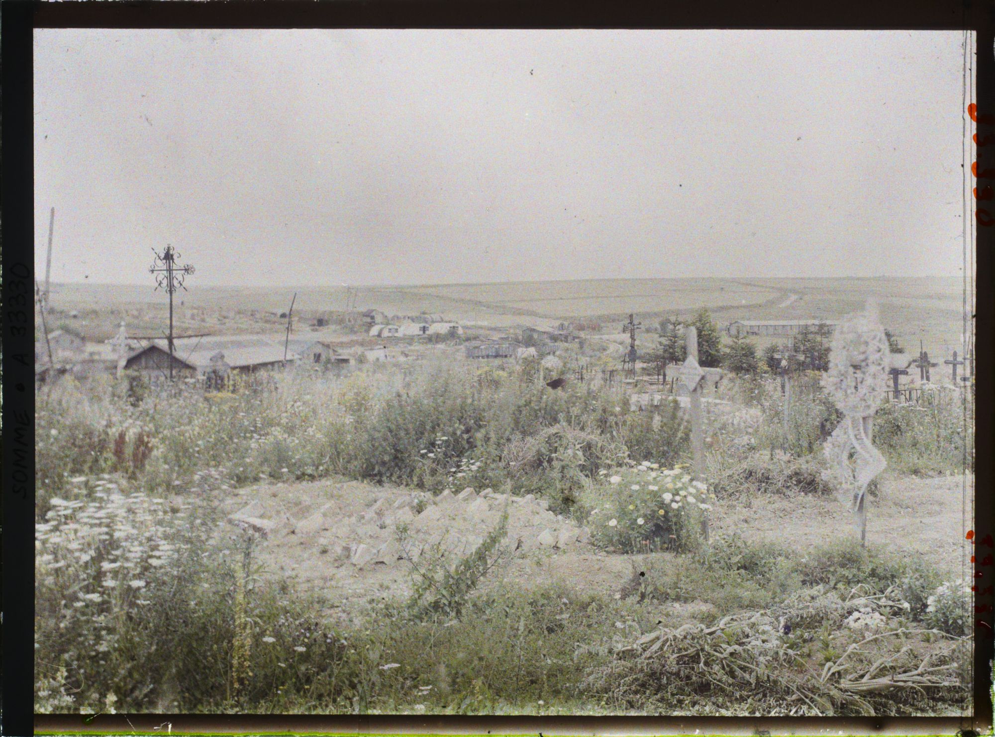 Image représentant France, Combles , Les hauteurs de Combles prise de l'ancien Cimetière