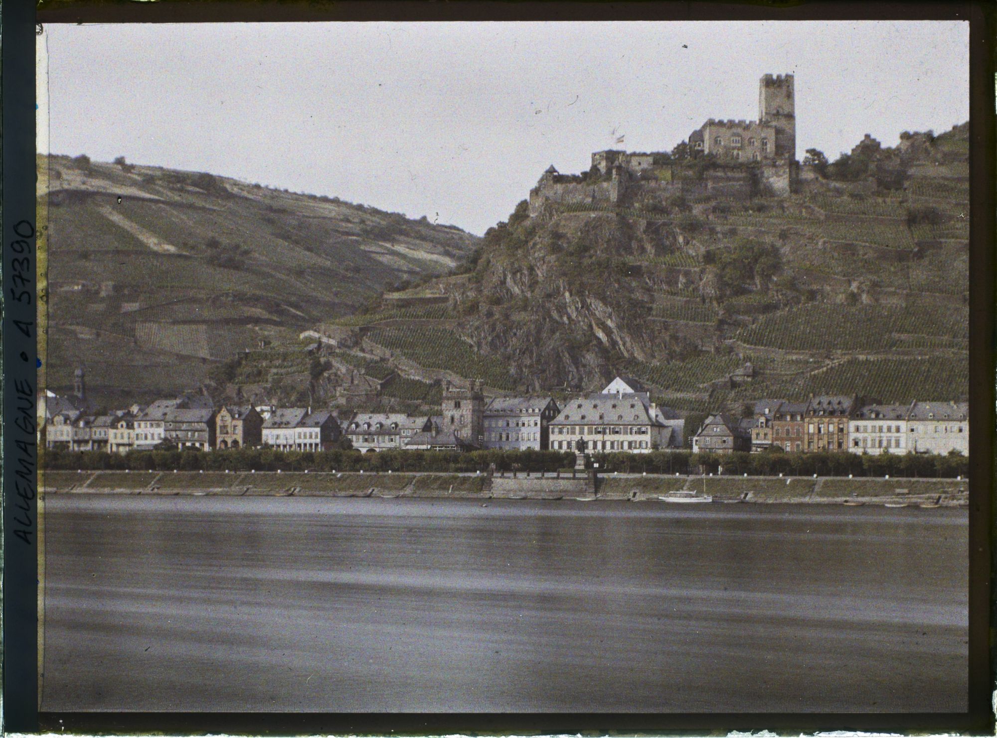 Image représentant Bords du Rhin, Caub, Vues diverses