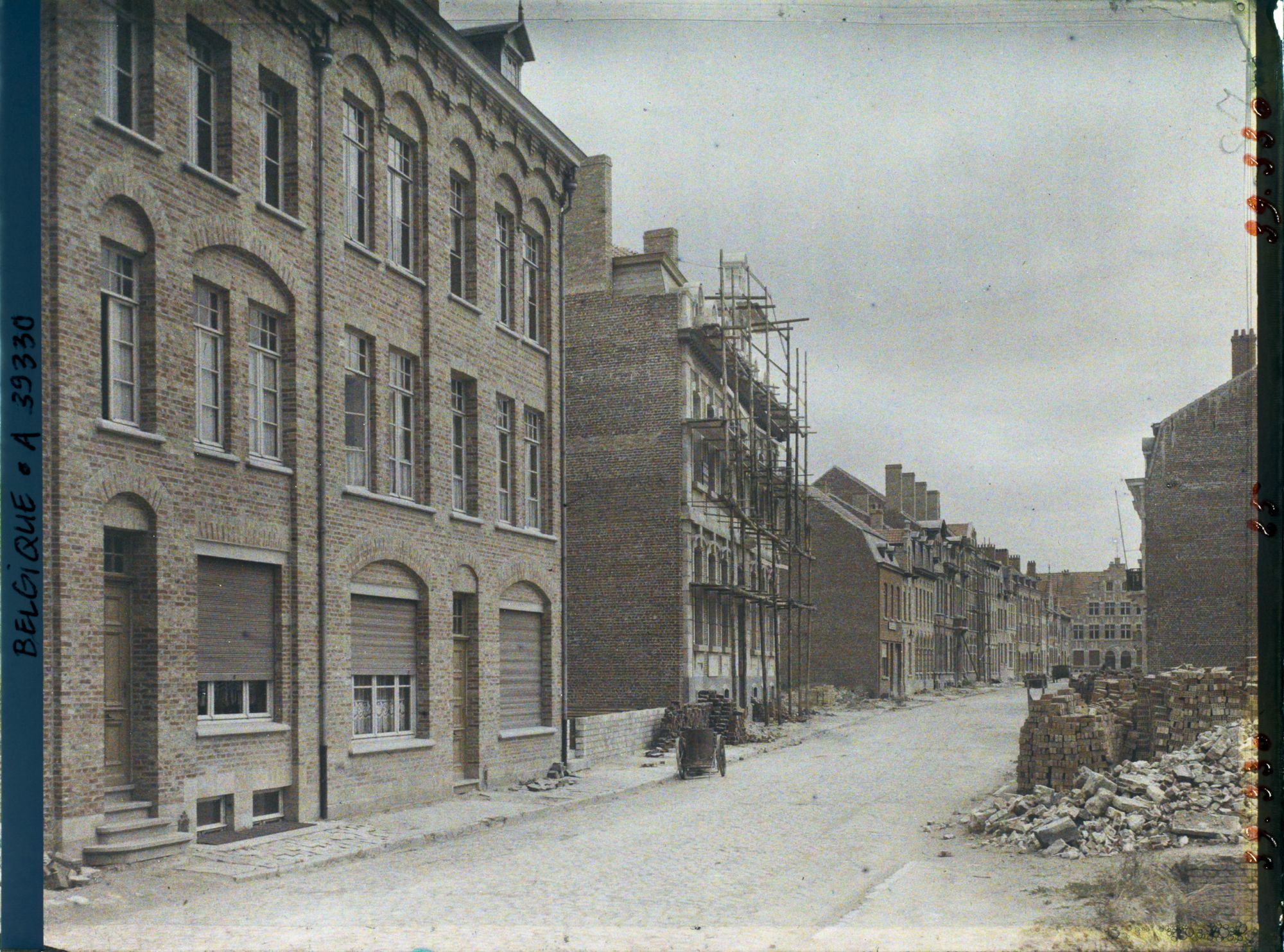 Image représentant Belgique, Ypres, Rue Carton, reconstructions