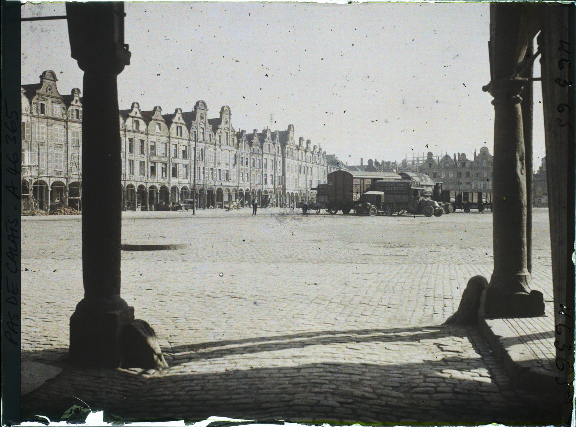 Image représentant France, Arras, Grande Place, partie Ouest