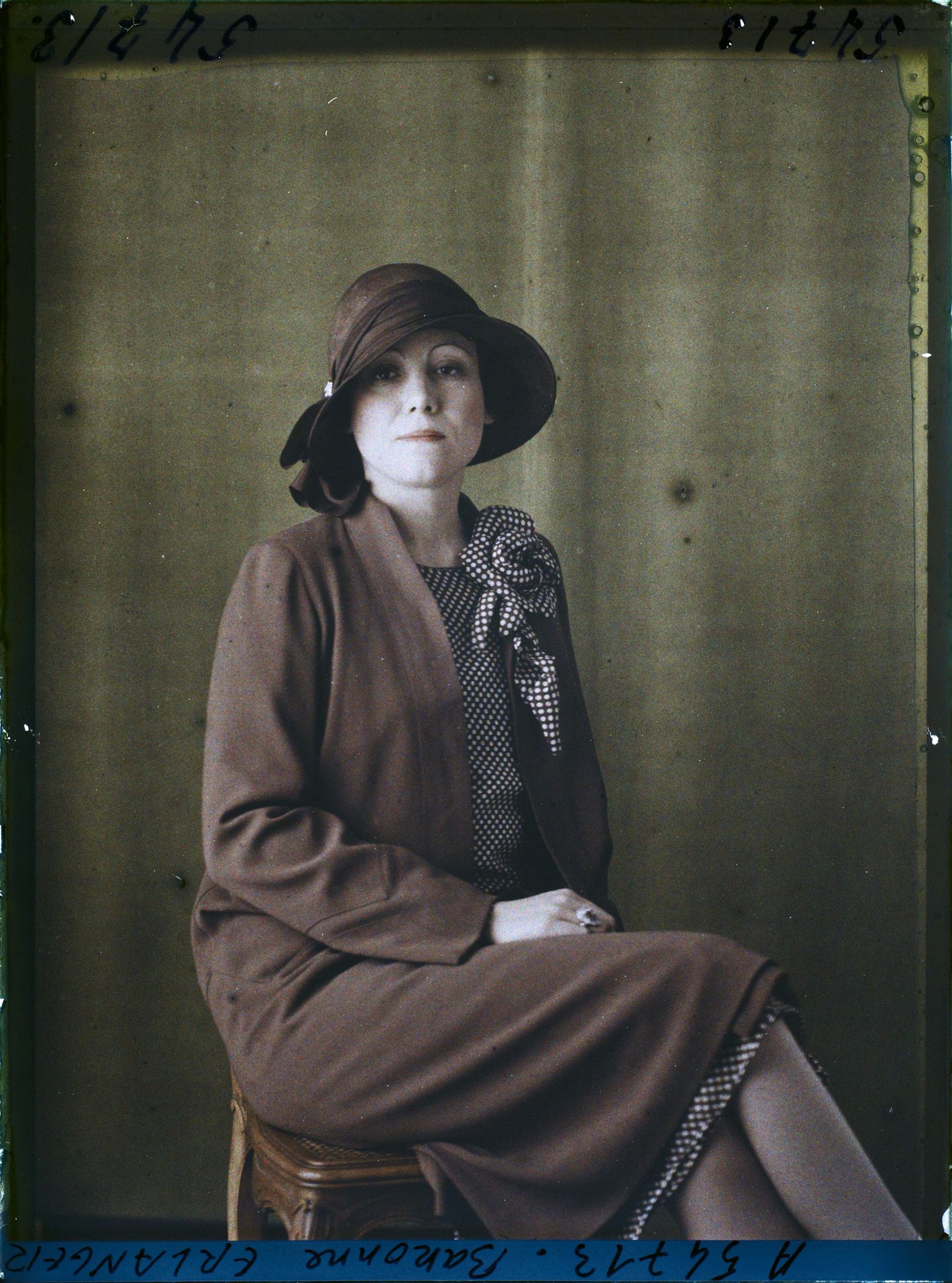 Image représentant https://musee-albert-kahn.s-museum.fr/home/NWQ2OTAwYzNmYjZlZTk1ZWQwODJmMjY4L2dlbmVyaWMtbm90aWNlLXRhYi9hdXRob3JpdHkvNjE3YTc5ZjVjZjhiODk2OGIzMzM3ZDIx/5d6900c3fb6ee95ed082f268/generic-notice-tab/authority/617a79ebcf8b8968b3336c92 La Baronne d'Erlanger