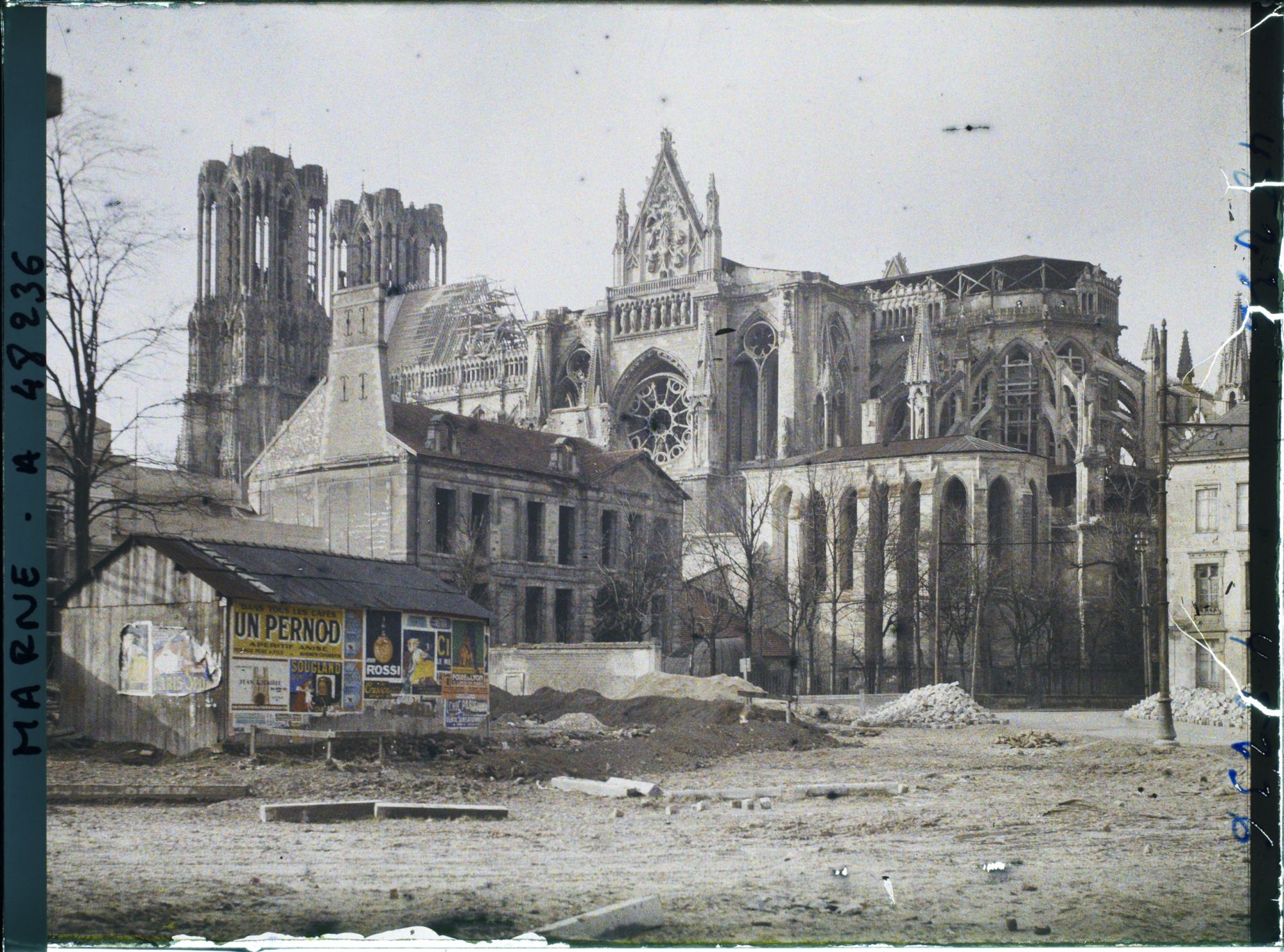 Image représentant France, Reims, Partie Sud de la Cathédrale