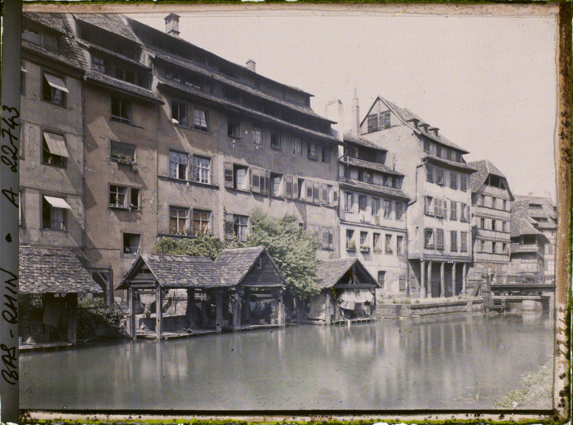 Image représentant France, Strasbourg, Les Vieux quartiers au bord de l'Ill (Petite France)