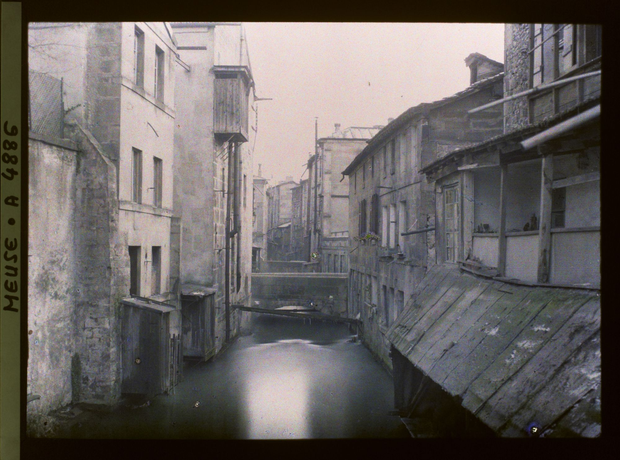 Image représentant Les Ponts du Canal de l'Ornain, vue prise du Pont de la rue du Bourg