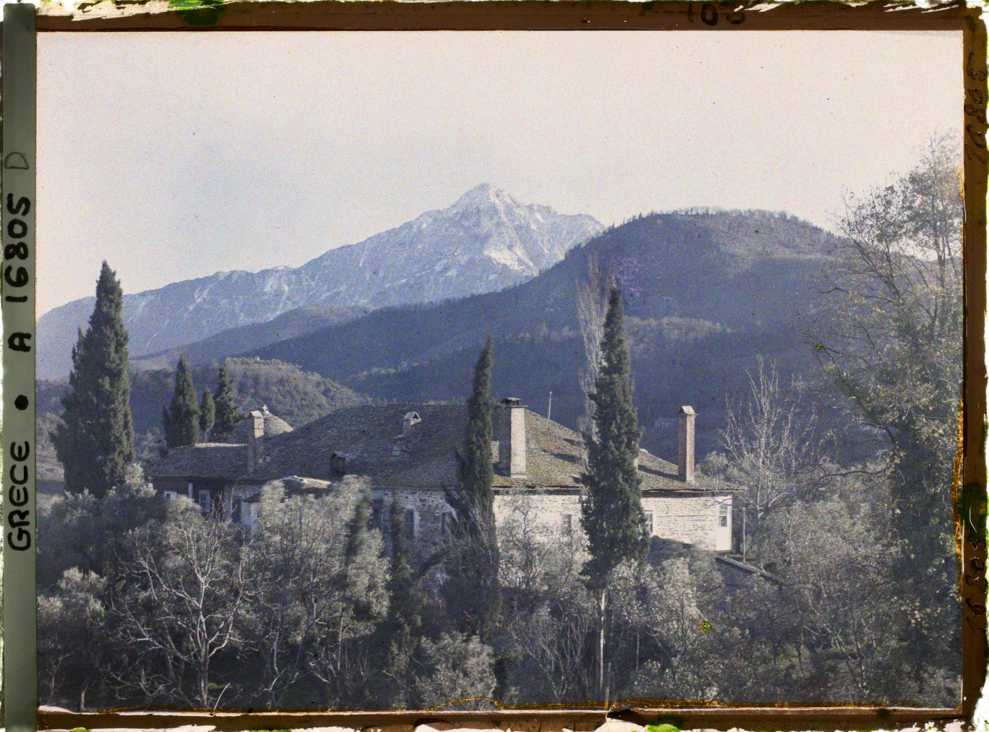 Image représentant Mont Athos, Pantokrator, Une vue sur l'Athos