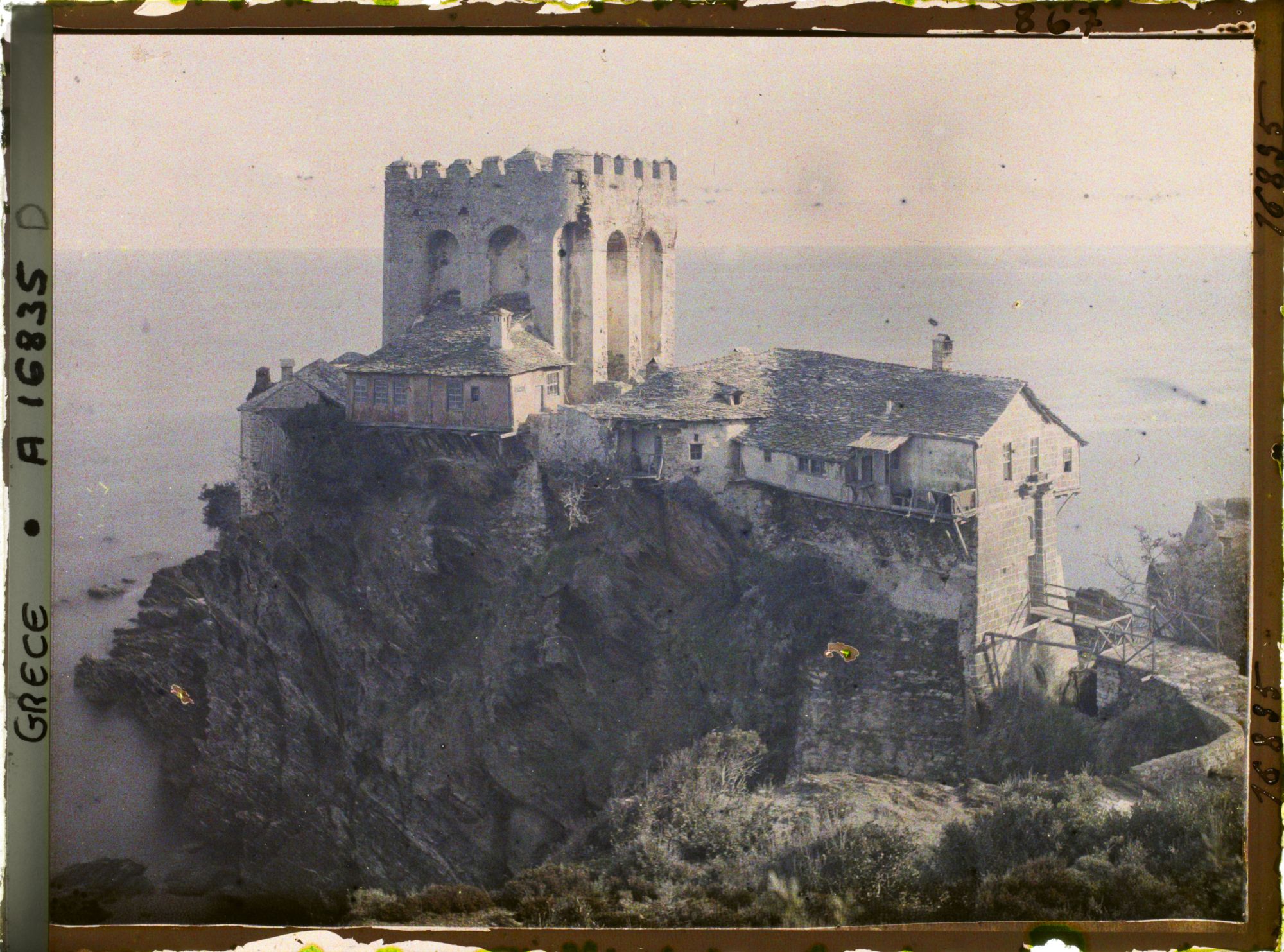 Image représentant L'Arsenal du monastère de la Grande Laure