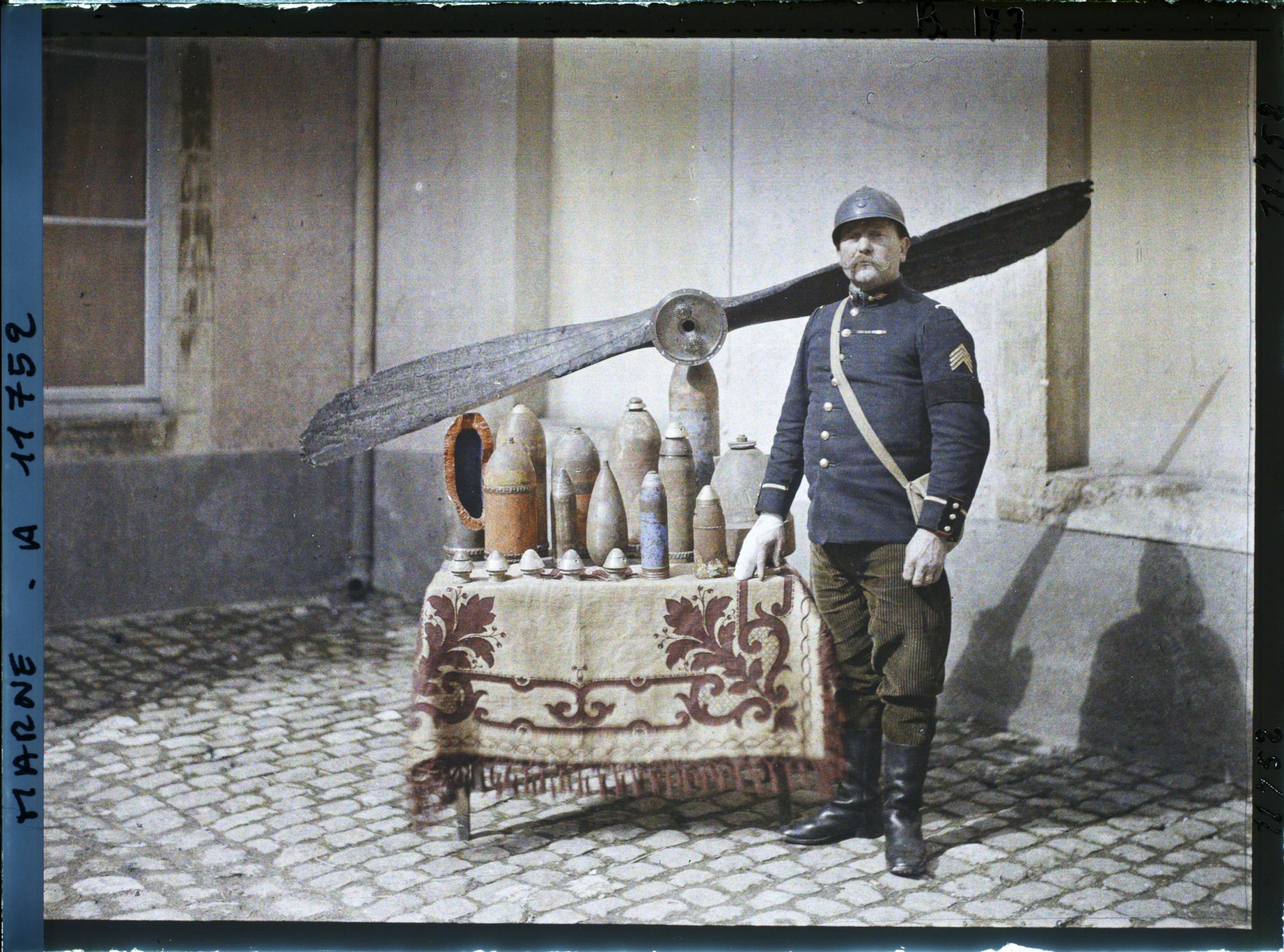 Image représentant France, Reims, Mr Eloire adjudant des pompiers blessé récemment