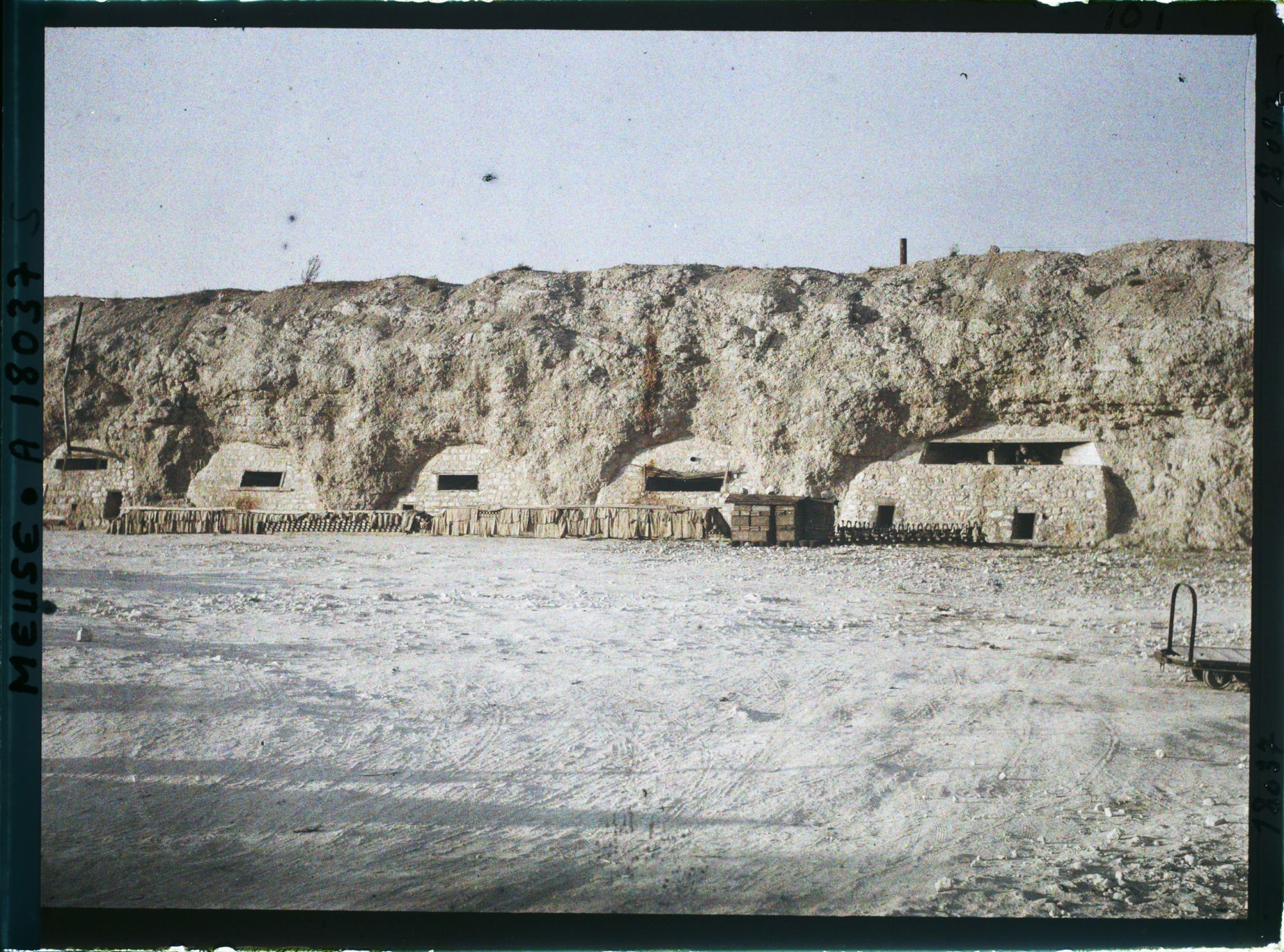 Image représentant France, Fort de Vaux, Façade du fort