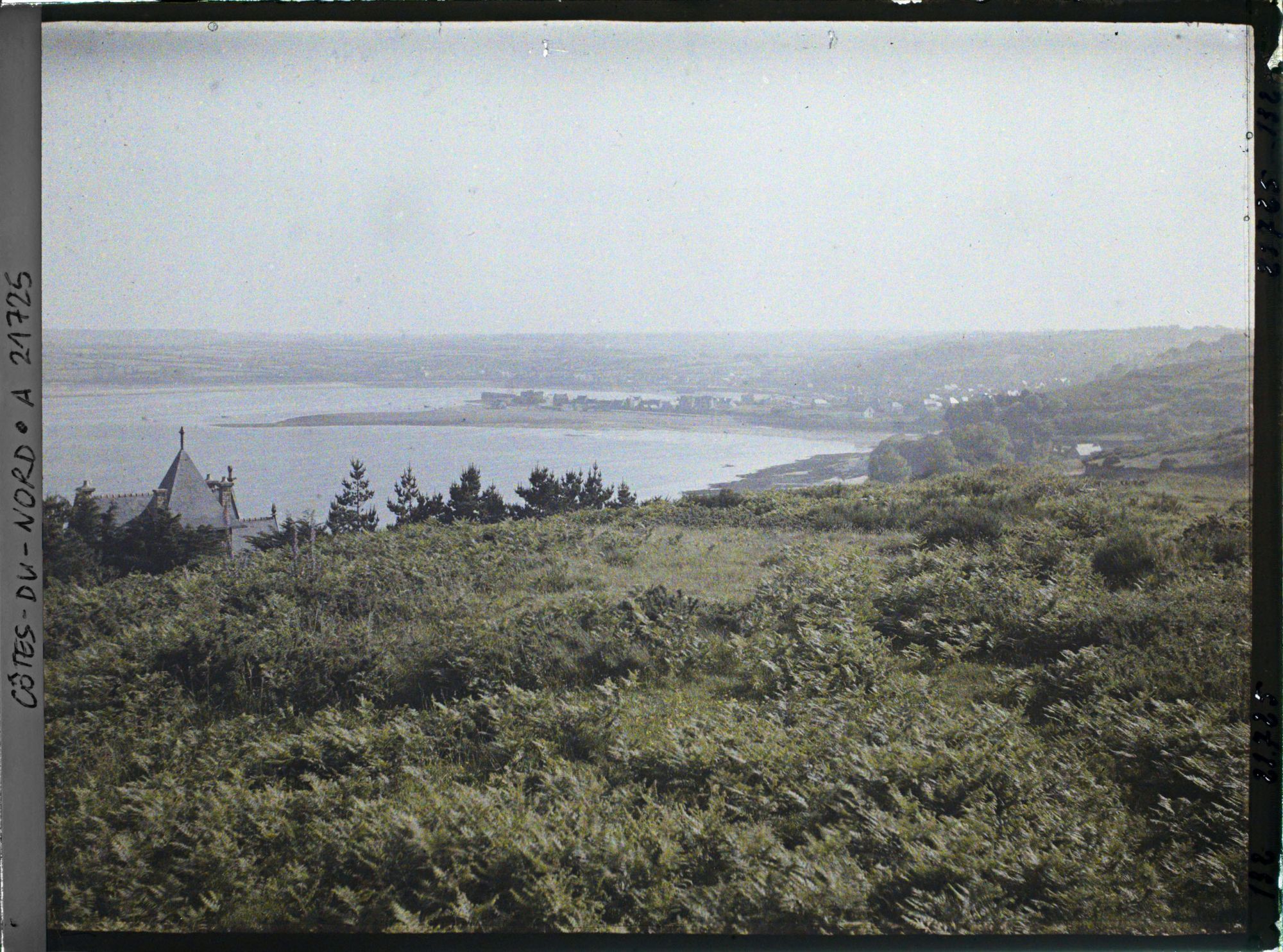 Image représentant Perros-Guirec vu de la pointe du Château