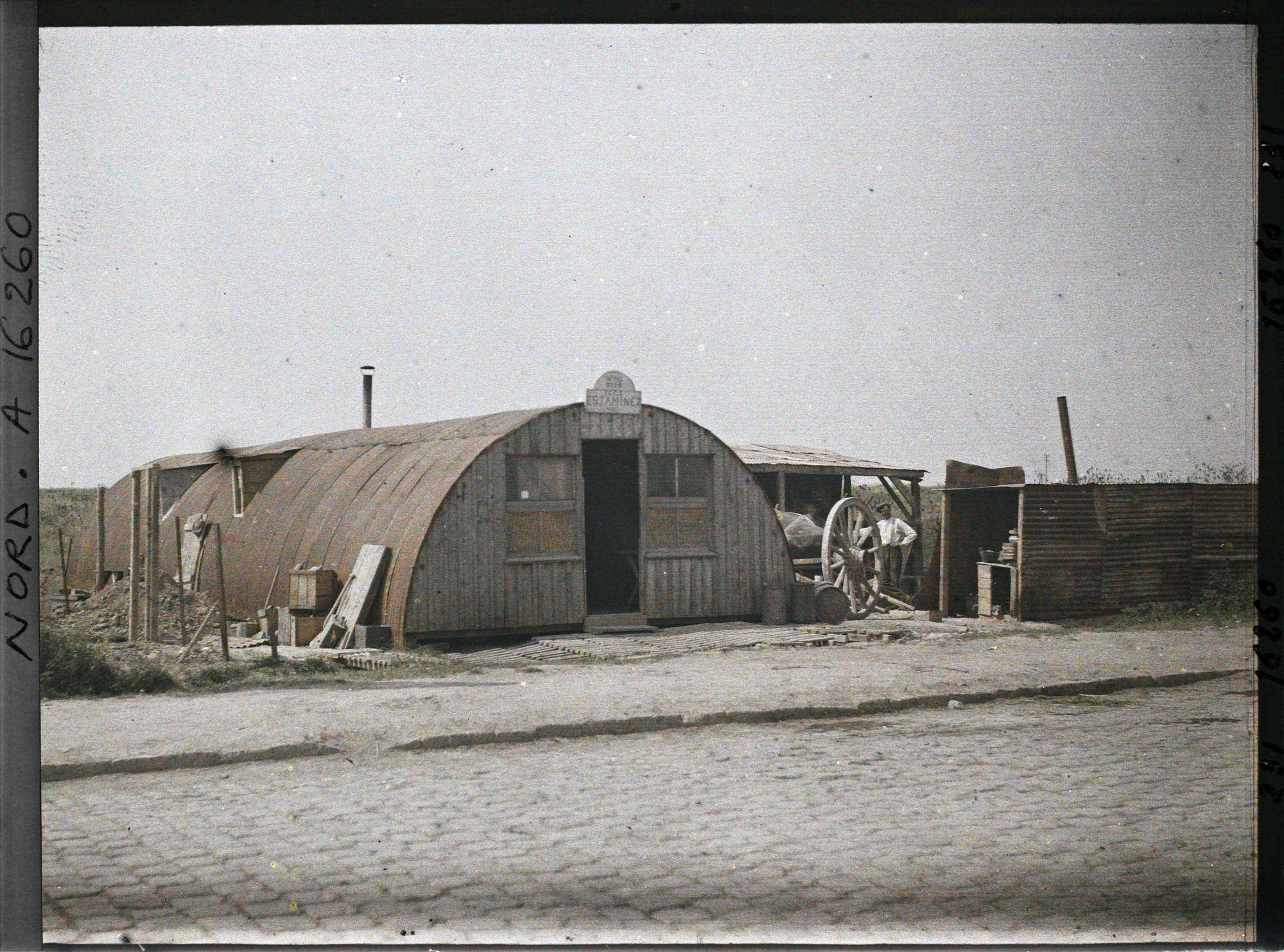 Image représentant France, Tilloy, Sur la route d'Arras, l'Estaminet reconstitué