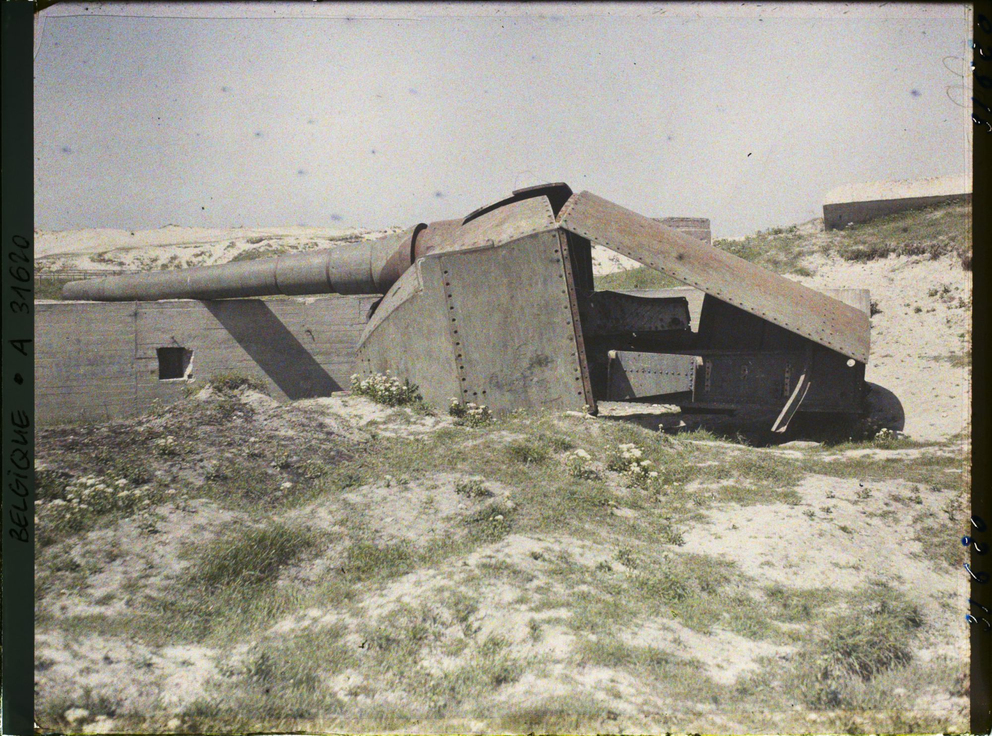 Image représentant Belgique, Ostende, Batterie Hindenburg, Pièce de gauche, 280 millimètres