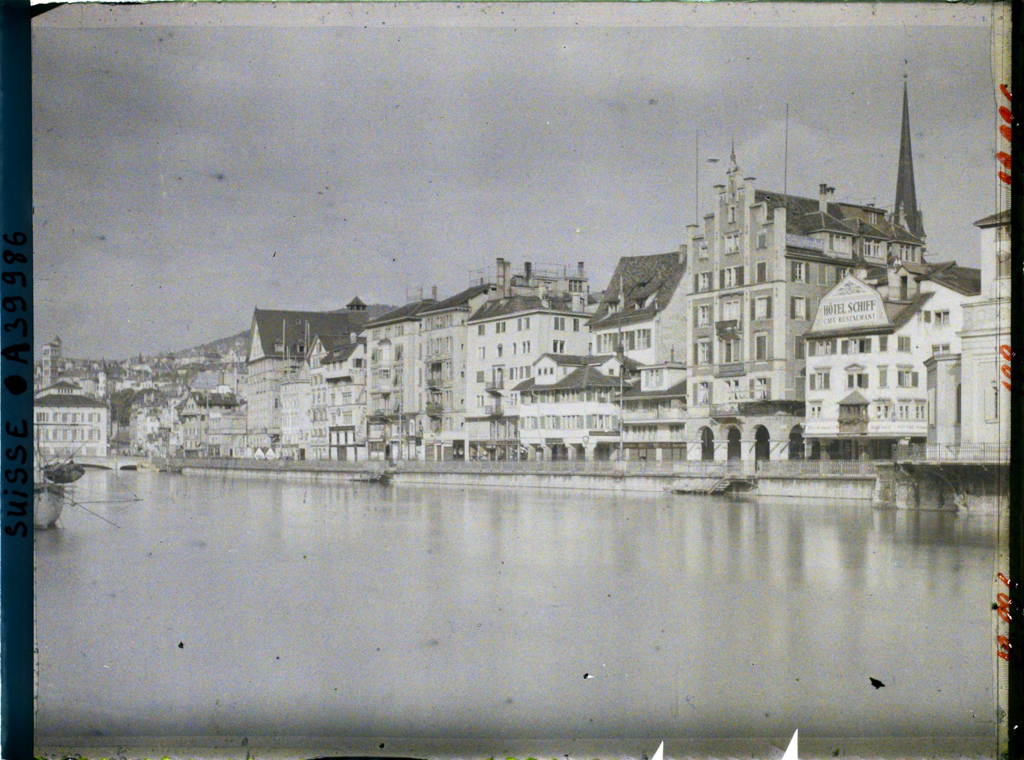 Image représentant Le Limmatquai et la rive droite de la Limmat