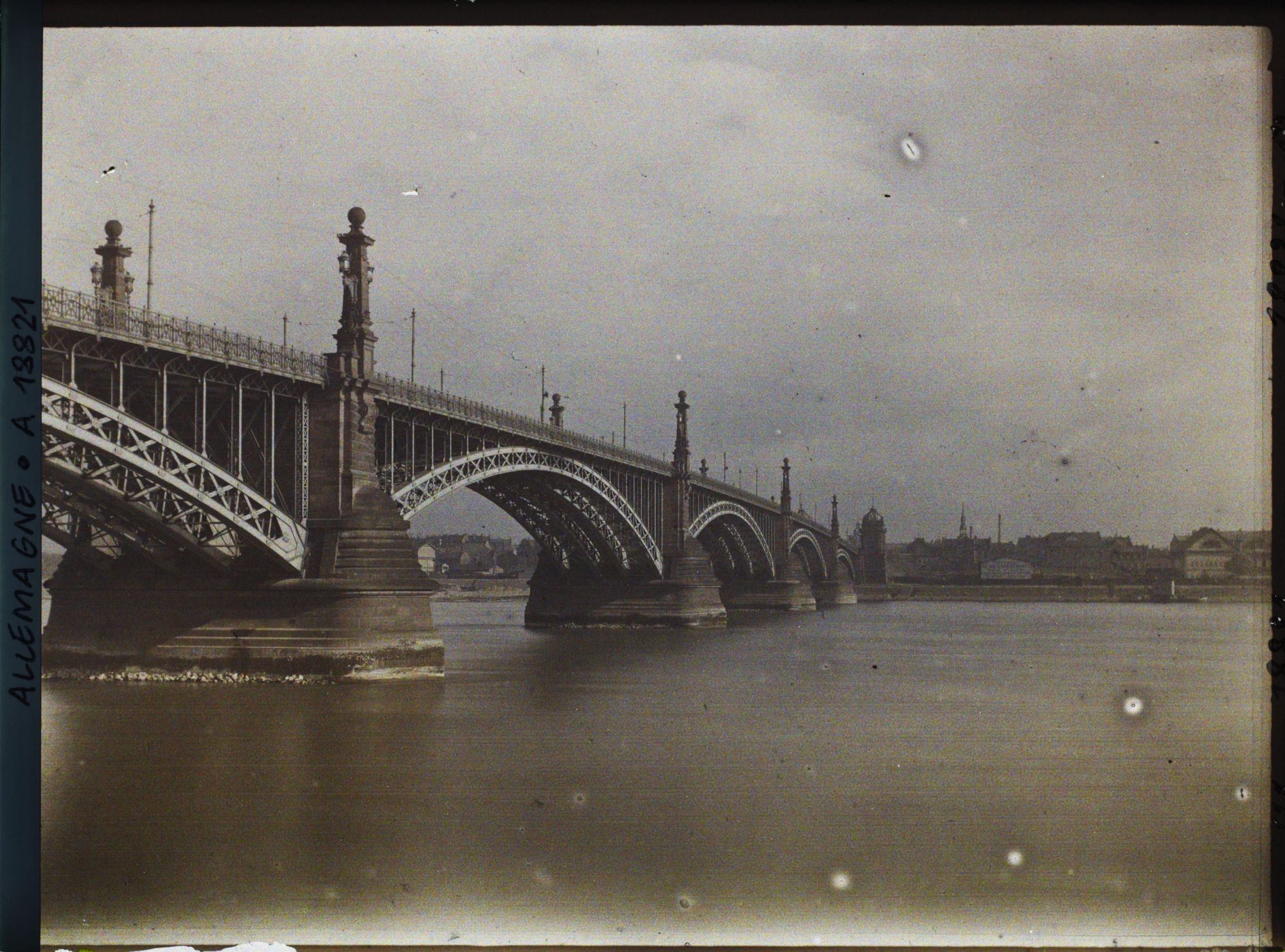 Image représentant Mayence, Le Pont s/ le Rhin
