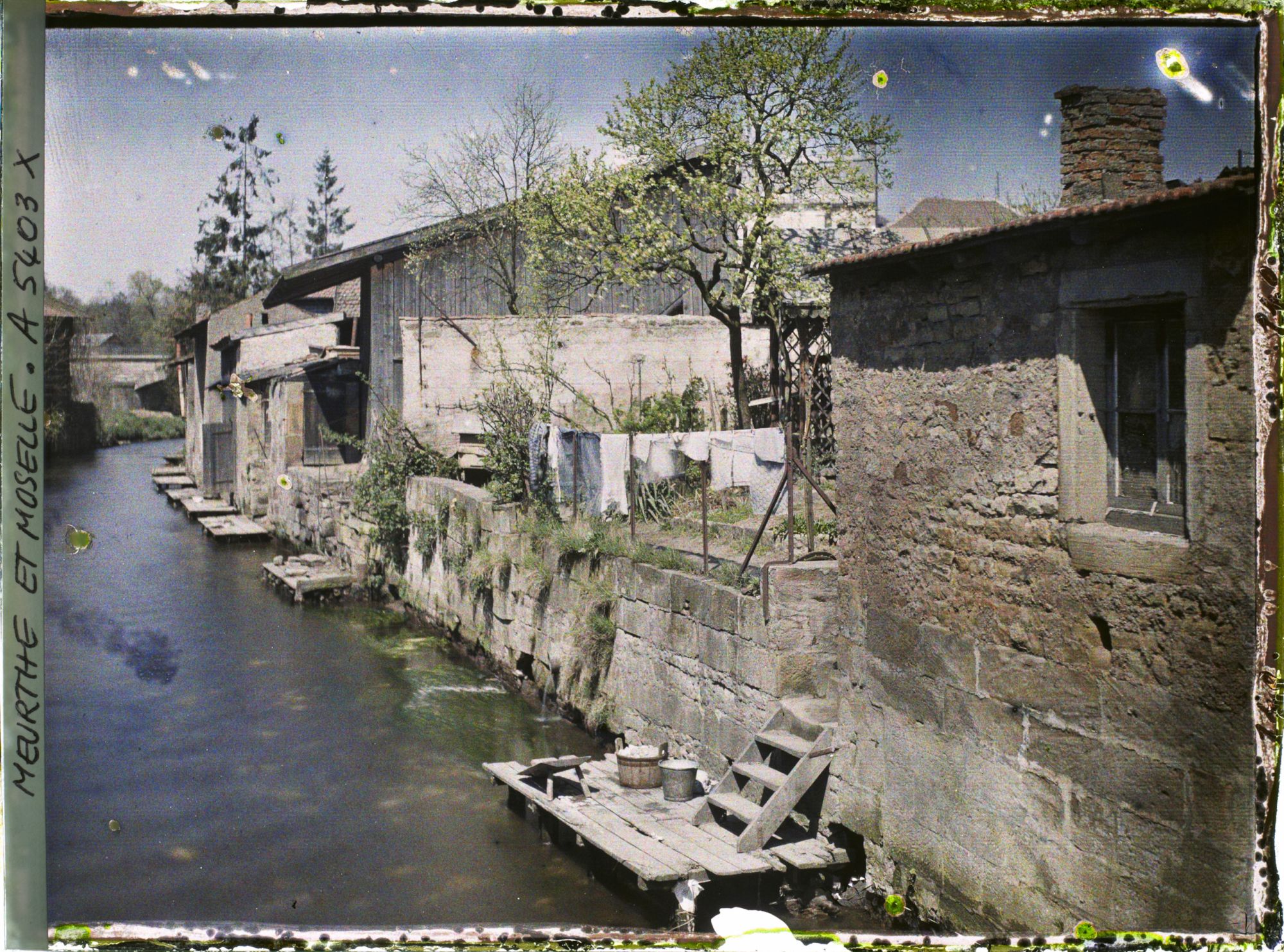 Image représentant France, Baccarat, Le Canal de l'Usine