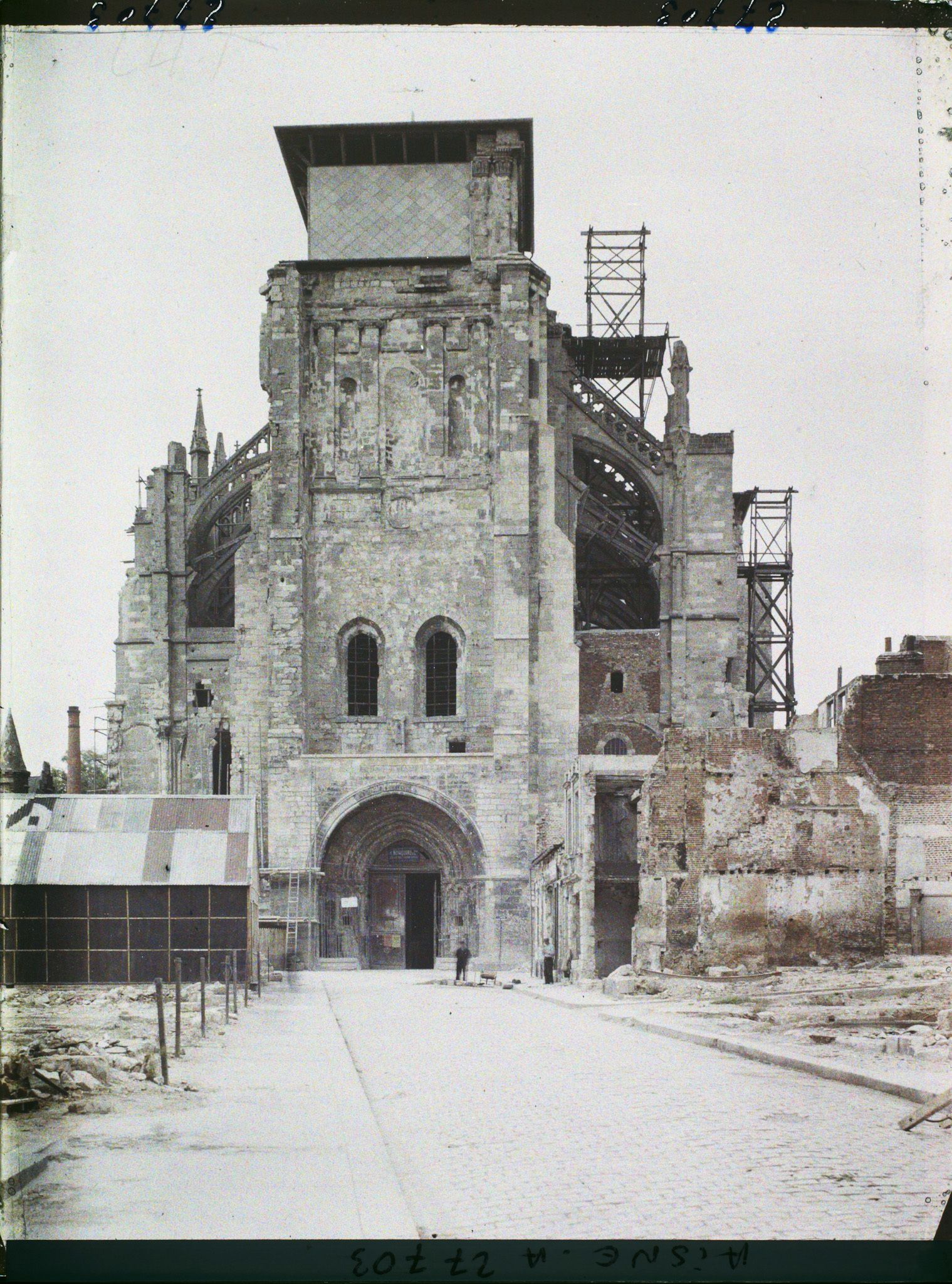 Image représentant France, St Quetin, Façade de la Cathédrale