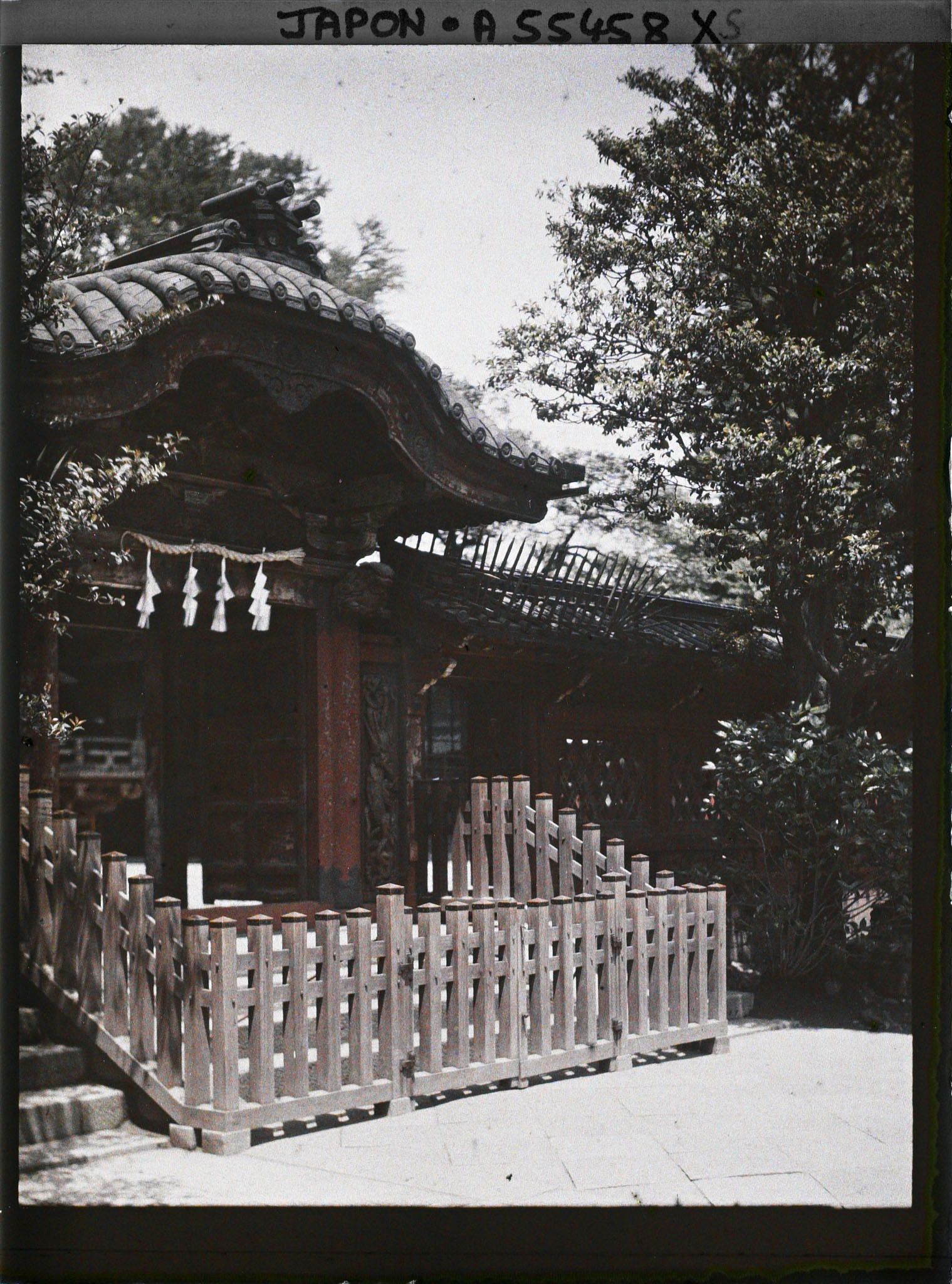 Image représentant Le sanctuaire Tôshôgû dans le parc Ueno : la kara-mon