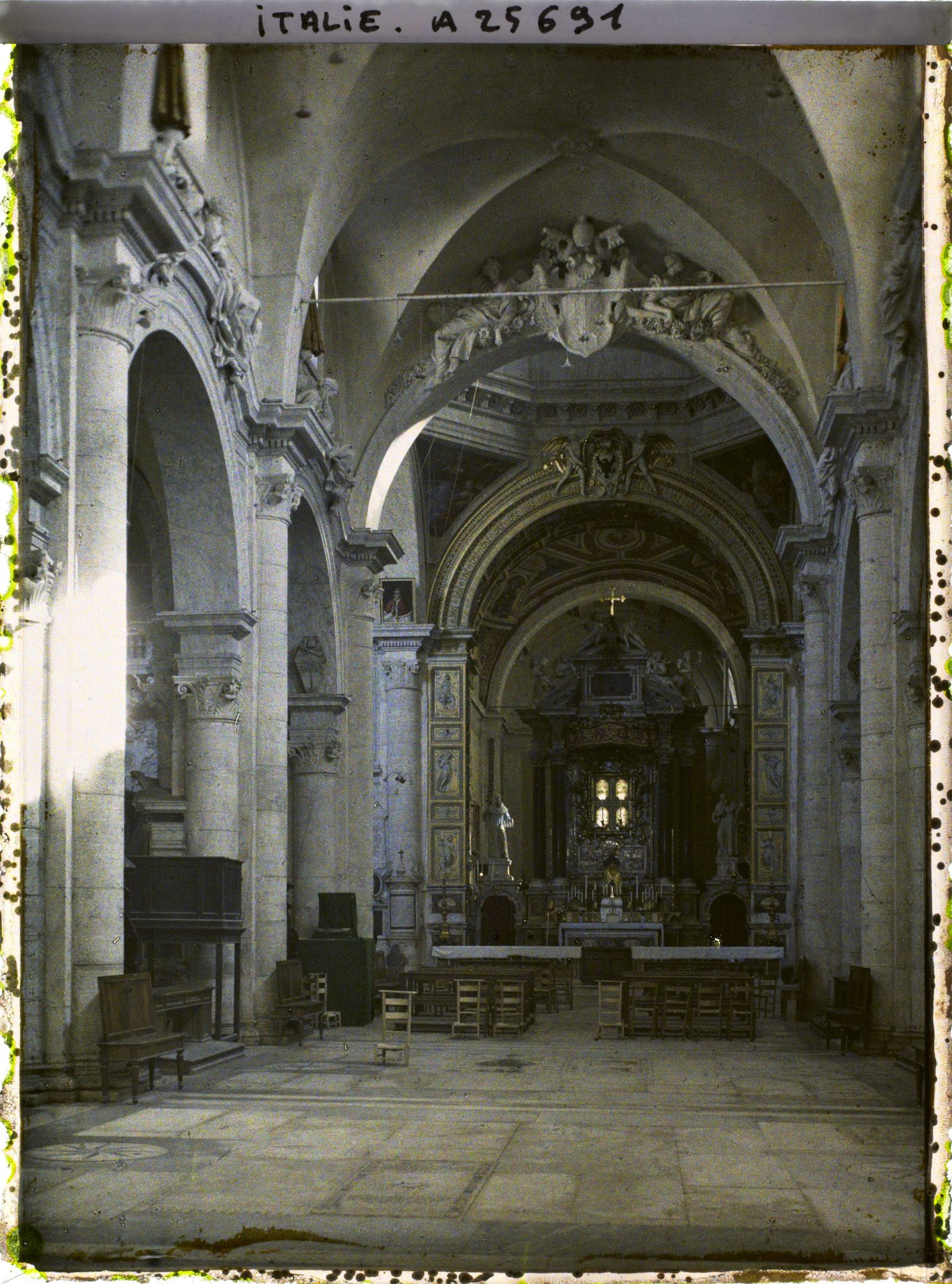 Image représentant Basilique Santa Maria del Popolo, vue intérieure