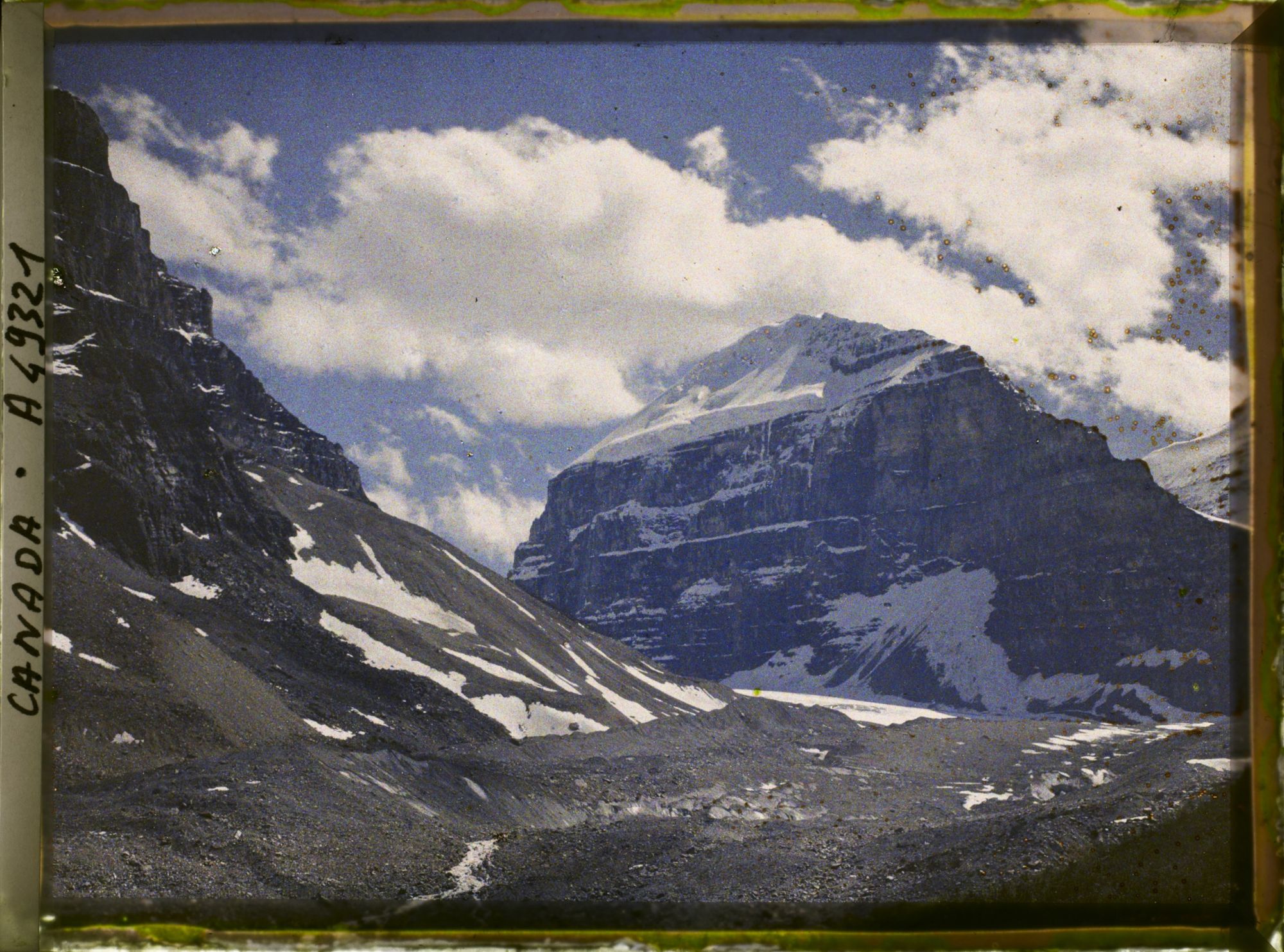 Image représentant Canada, Lac Louise, Moraine du Glacier Victoria