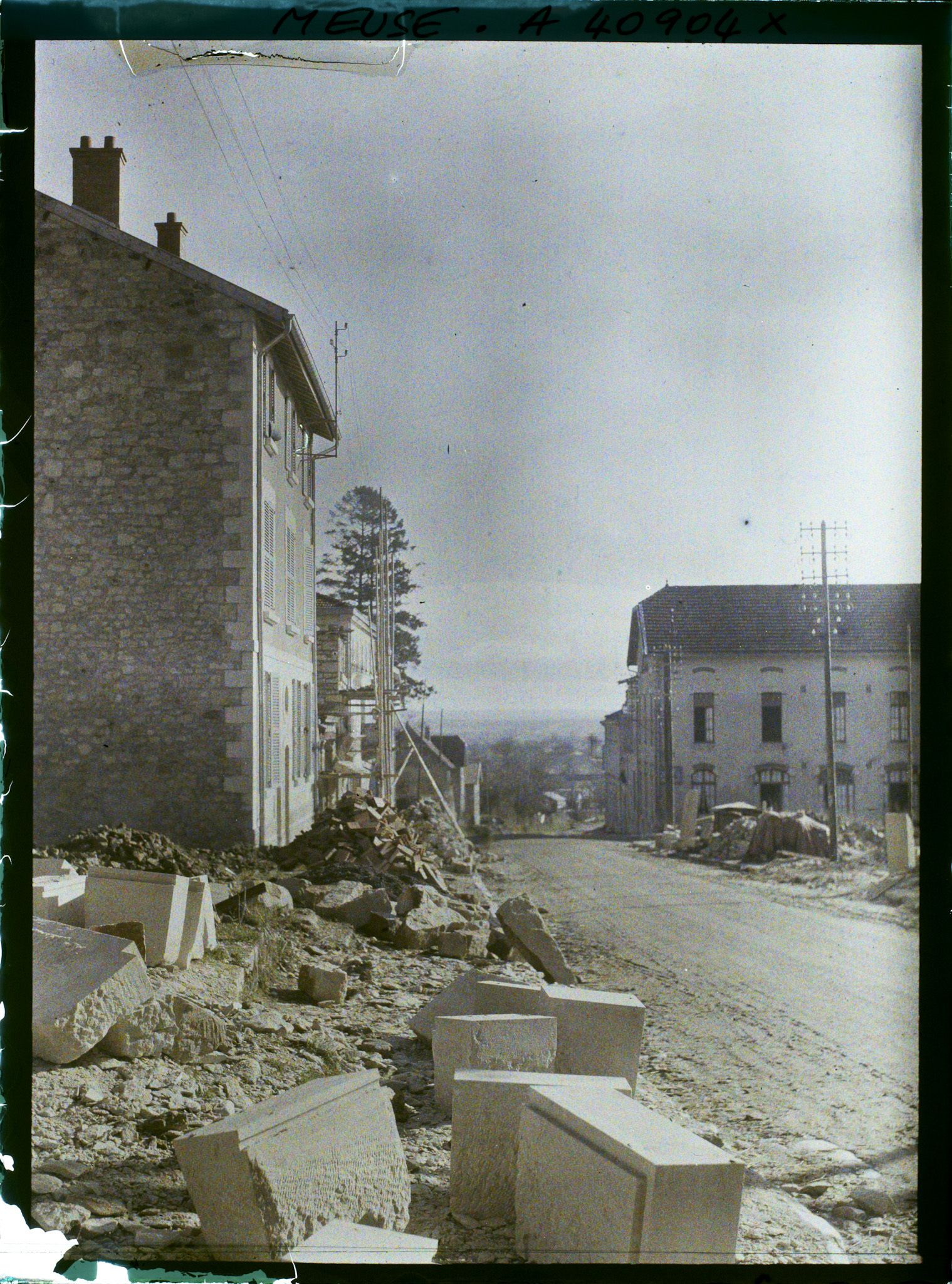 Image représentant France, Clermont en Argonne, Route de Verdun