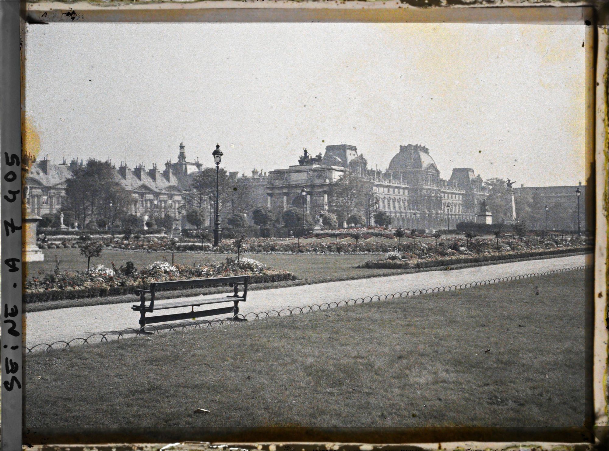 Image représentant Les Tuileries et le Louvre
