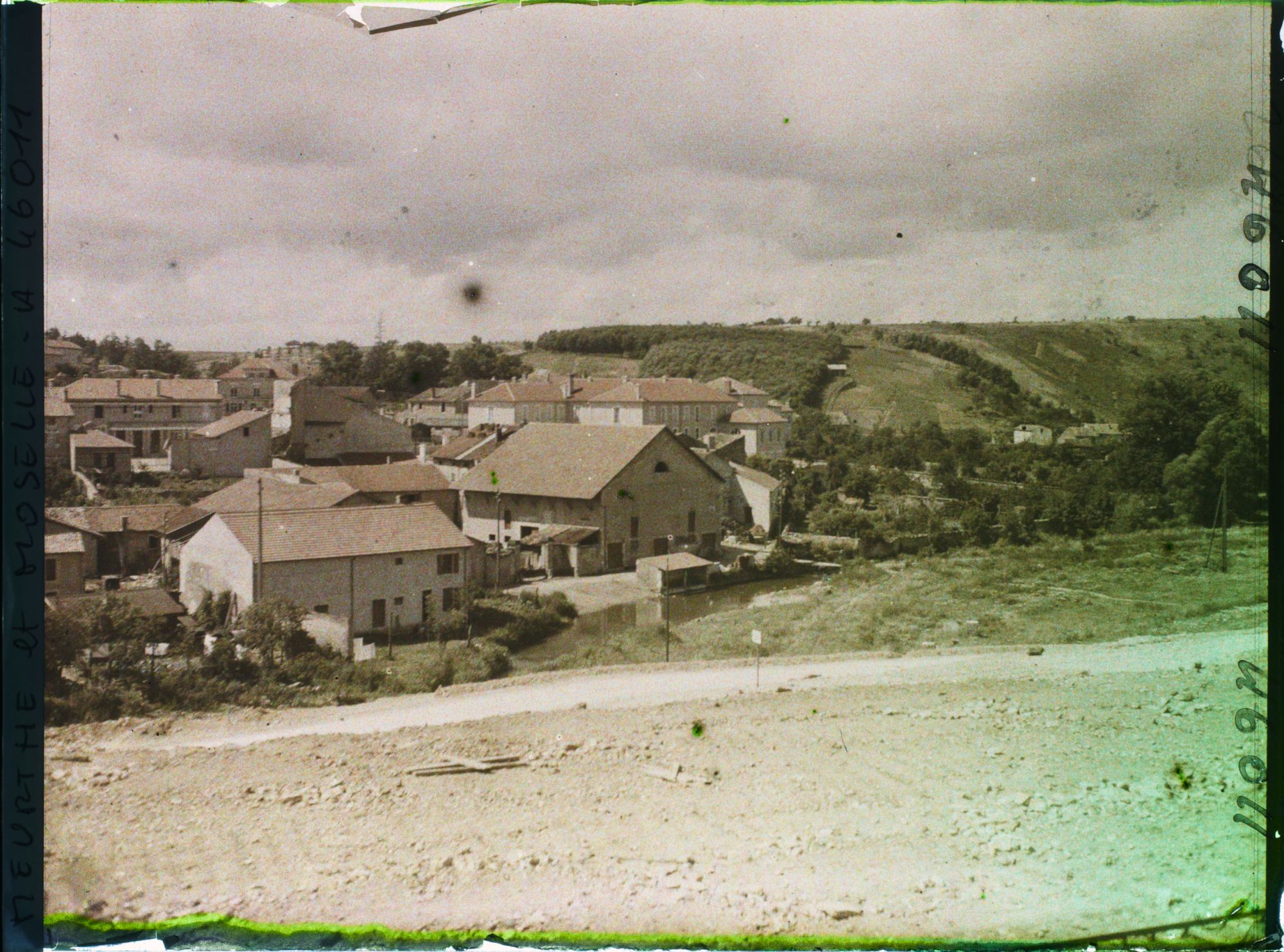 Image représentant France, Thiancourt, Vue vers le nouvel Hospice