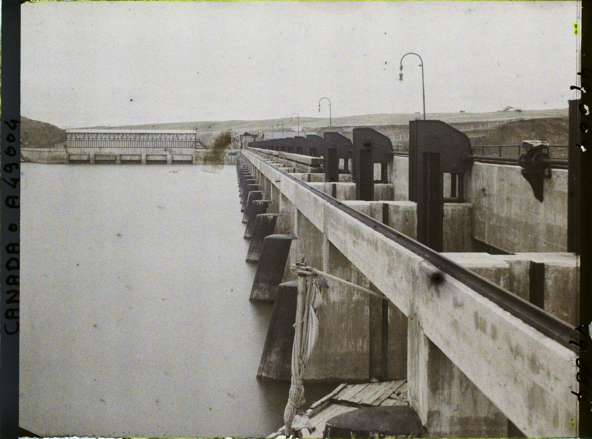 Image représentant Canada, Bassano, Barrage de la Bosse - Une vue s/ les Ecluses
