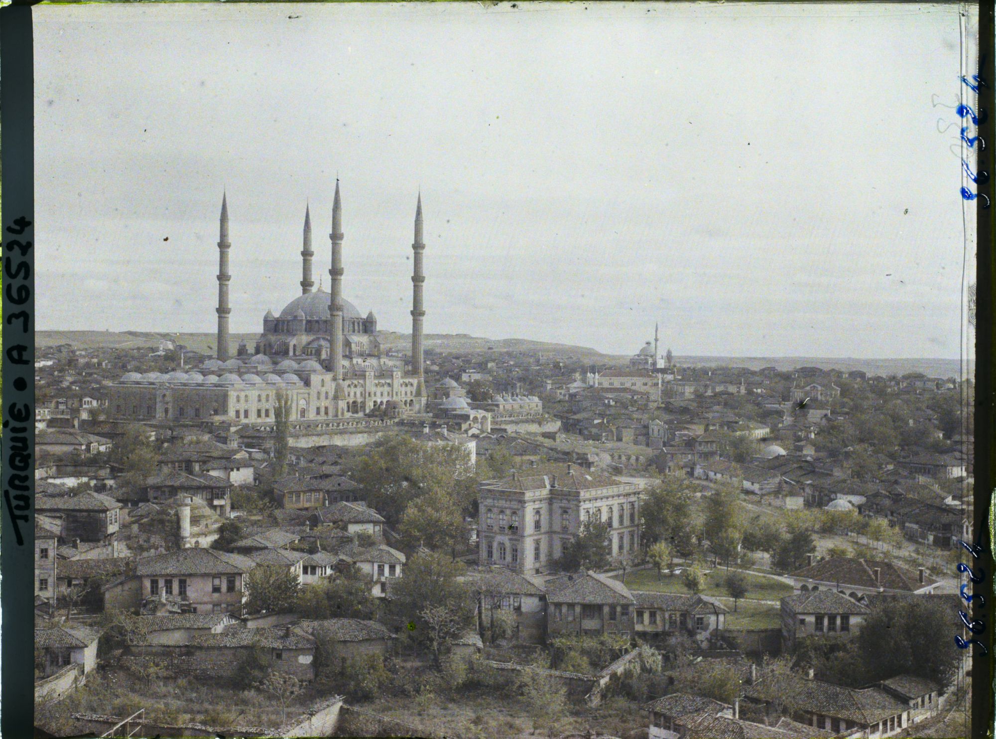 Image représentant Panorama sur la ville d'Erdine et vue sur la mosquée Selimiye