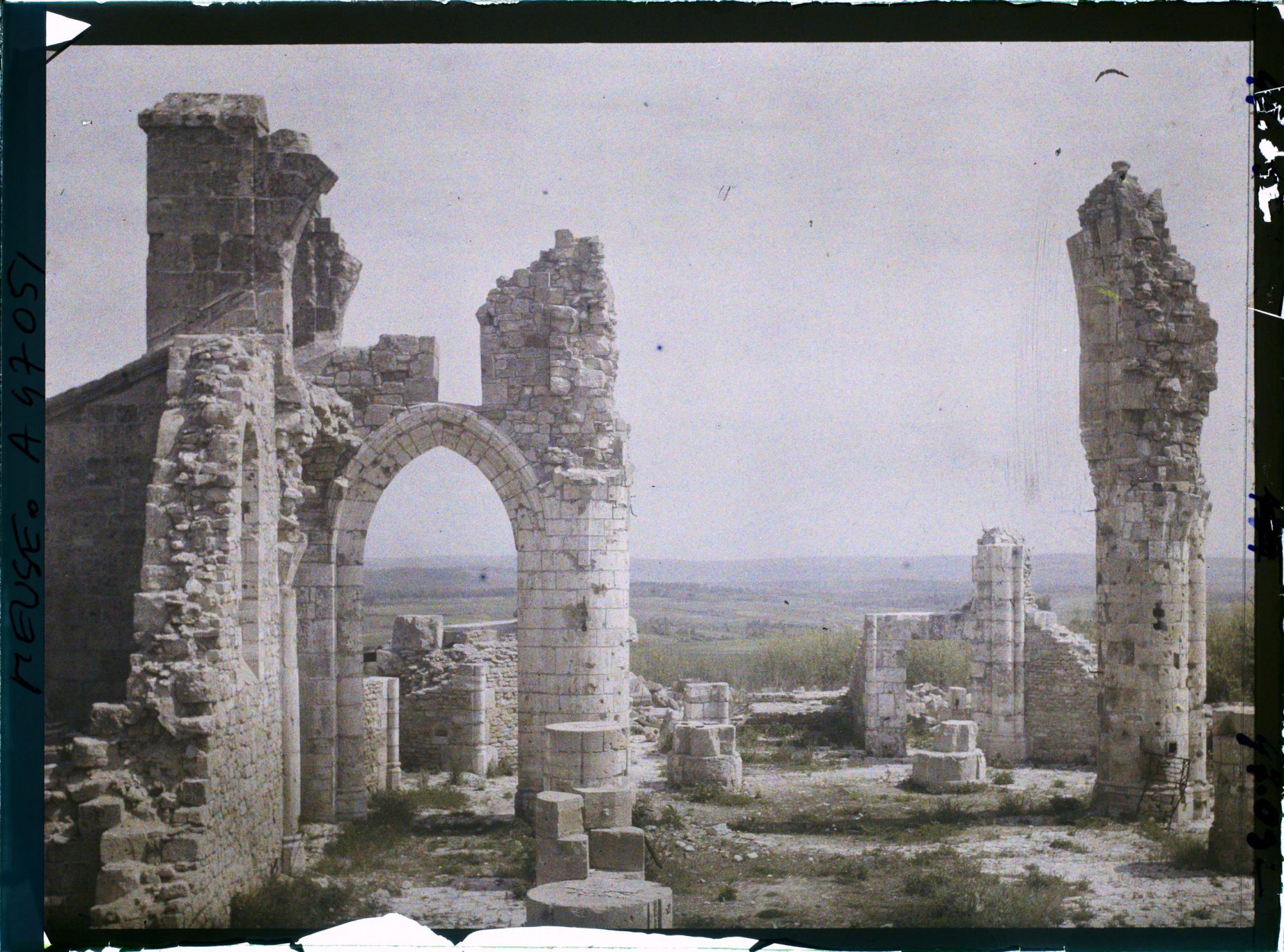 Image représentant France, Montfaucon (Meuse), Ruines de l'Eglise