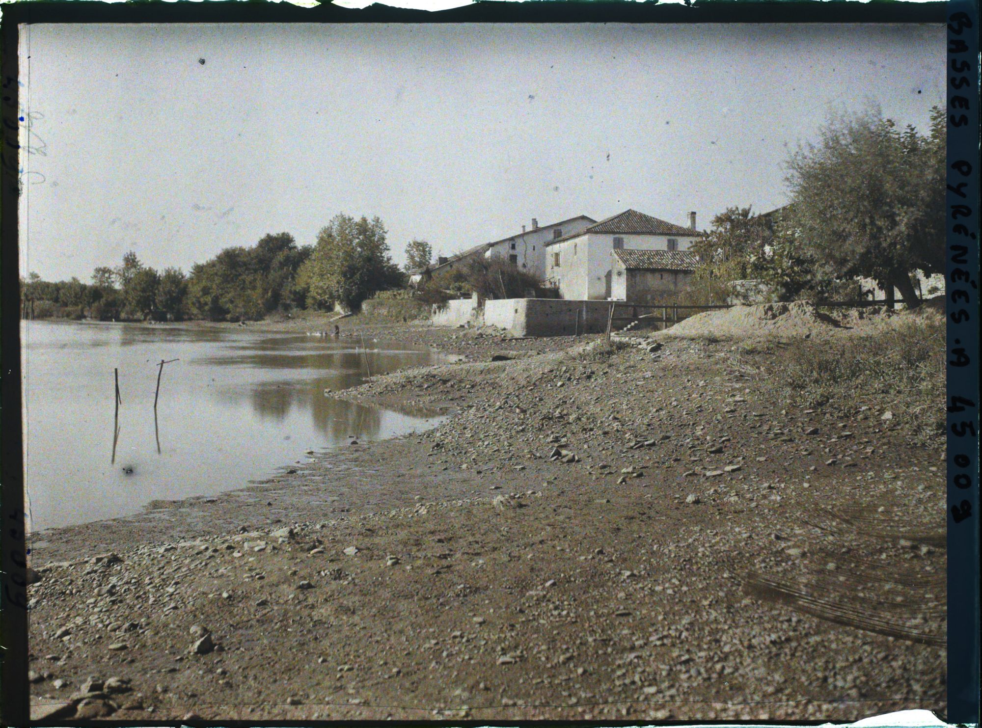 Image représentant France, Sames, Le petit village de Sames au bord de la Bidouze