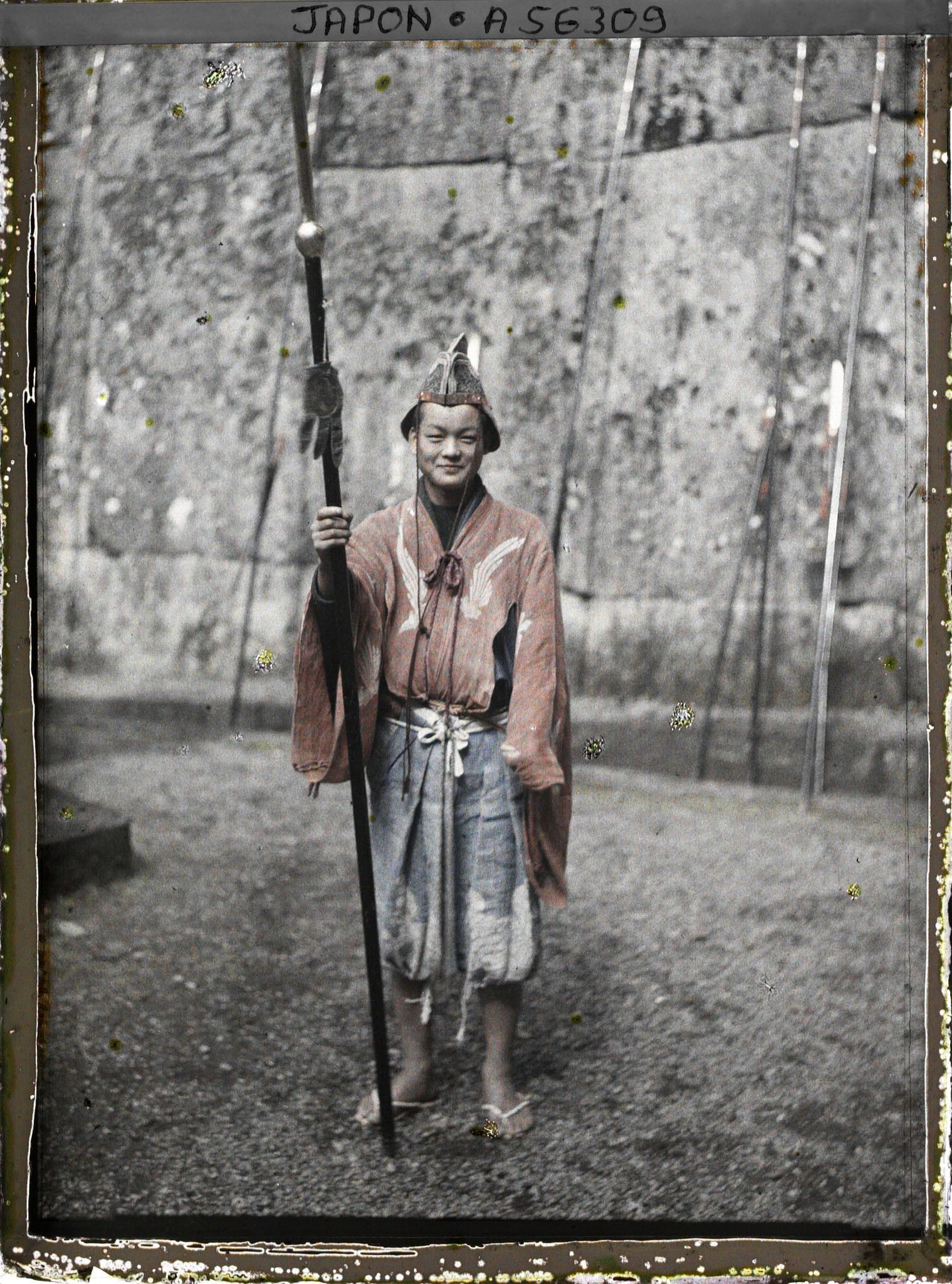 Image représentant Personnage en costume de l'époque d'Edo (hallebardier en tenue militaire) lors de la fête du sanctuaire Tôshôgu