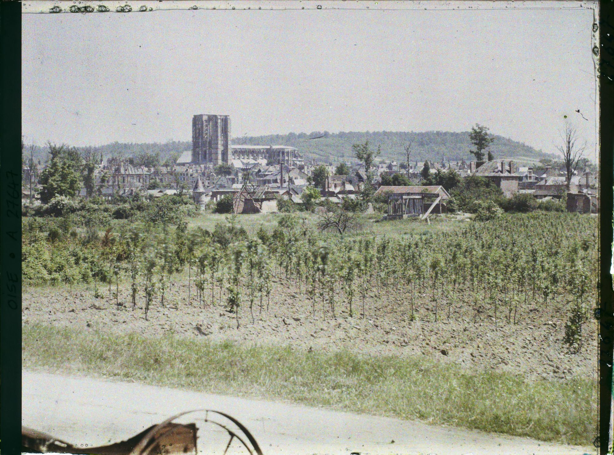 Image représentant France, Noyon, Panorama de Noyon pris du Jardin de l'Hopital