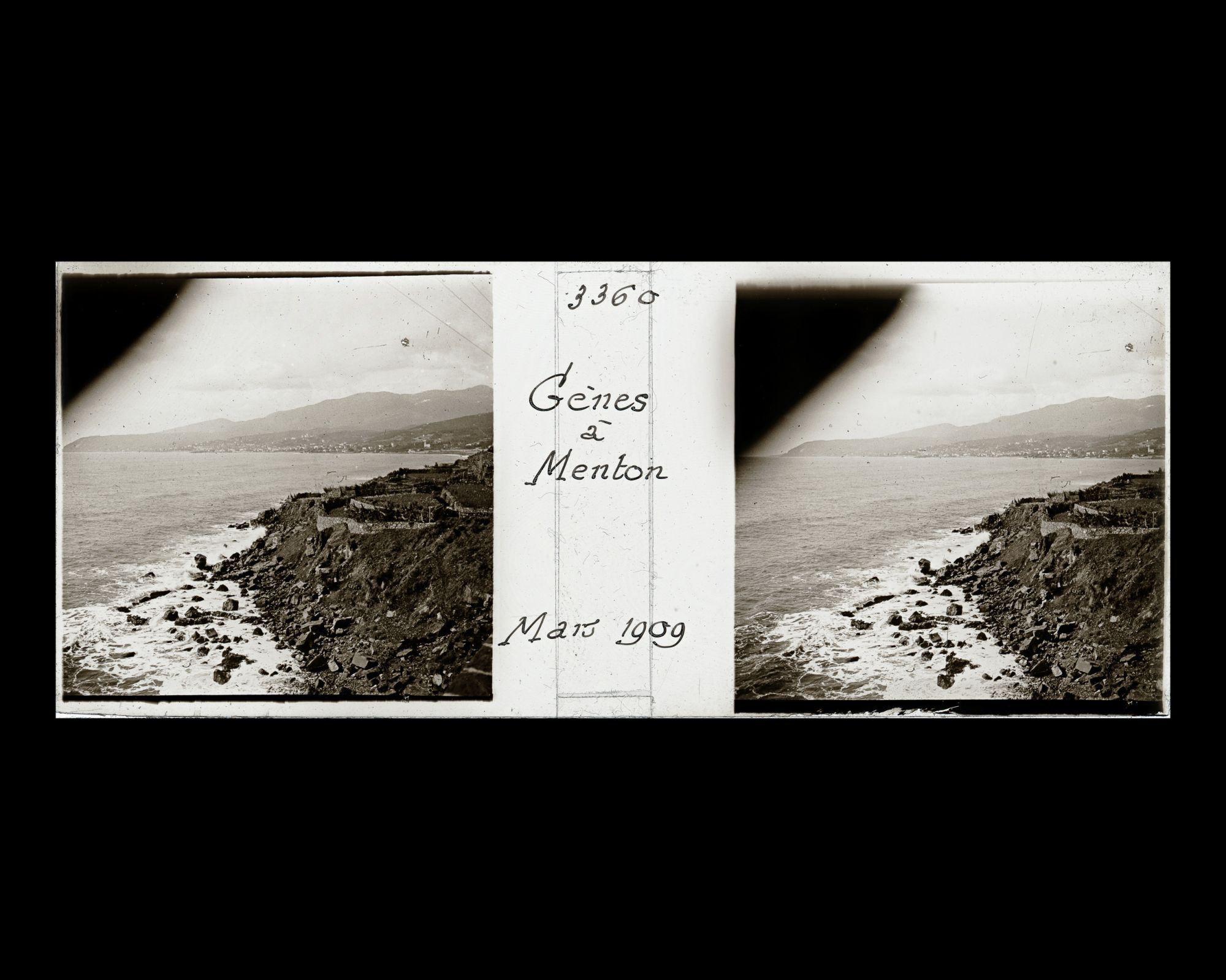 Image représentant La côte de la Riviera ligure, vue depuis le train