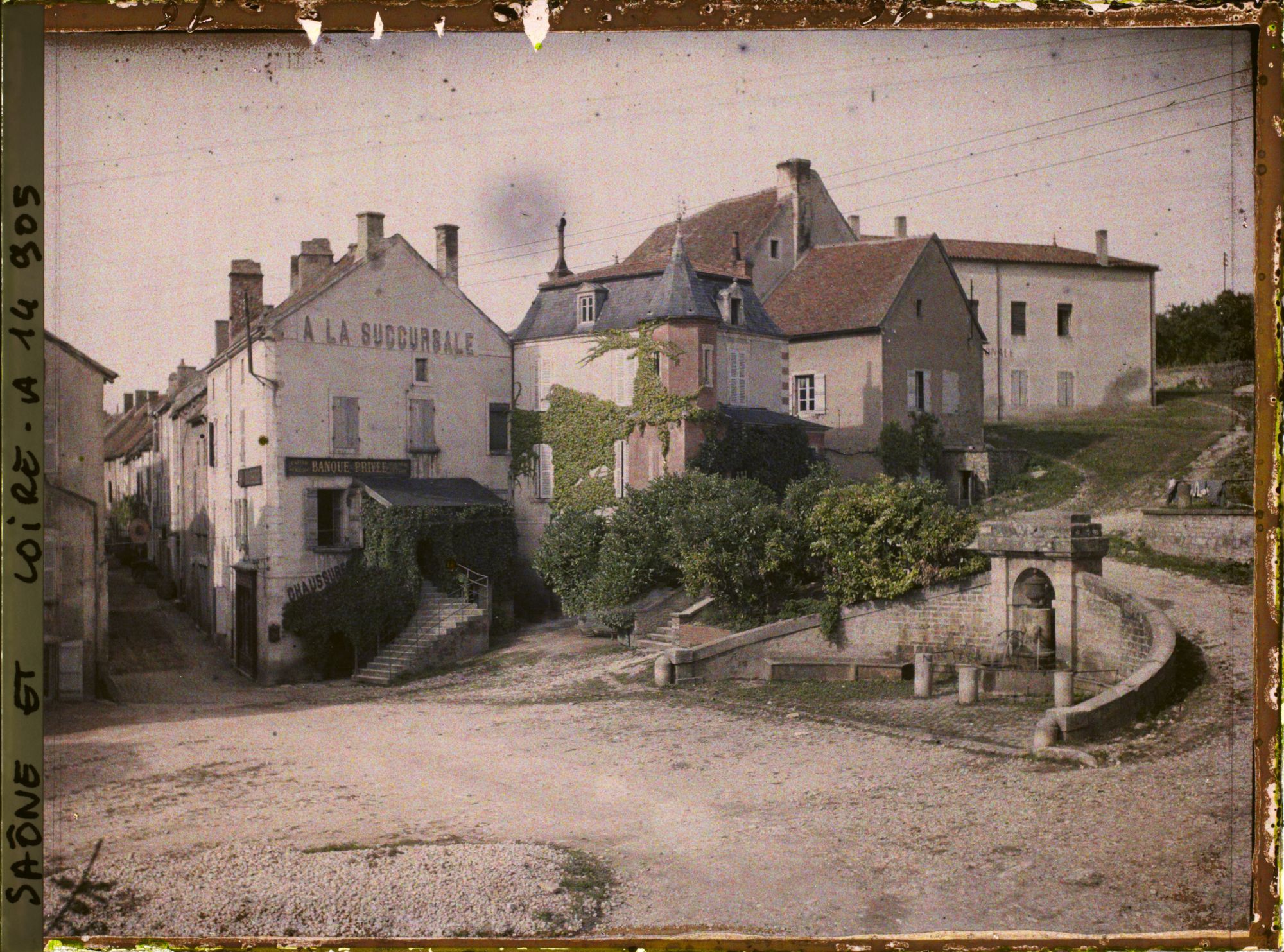 Image représentant La place de la Fontaine et la rue Césarée