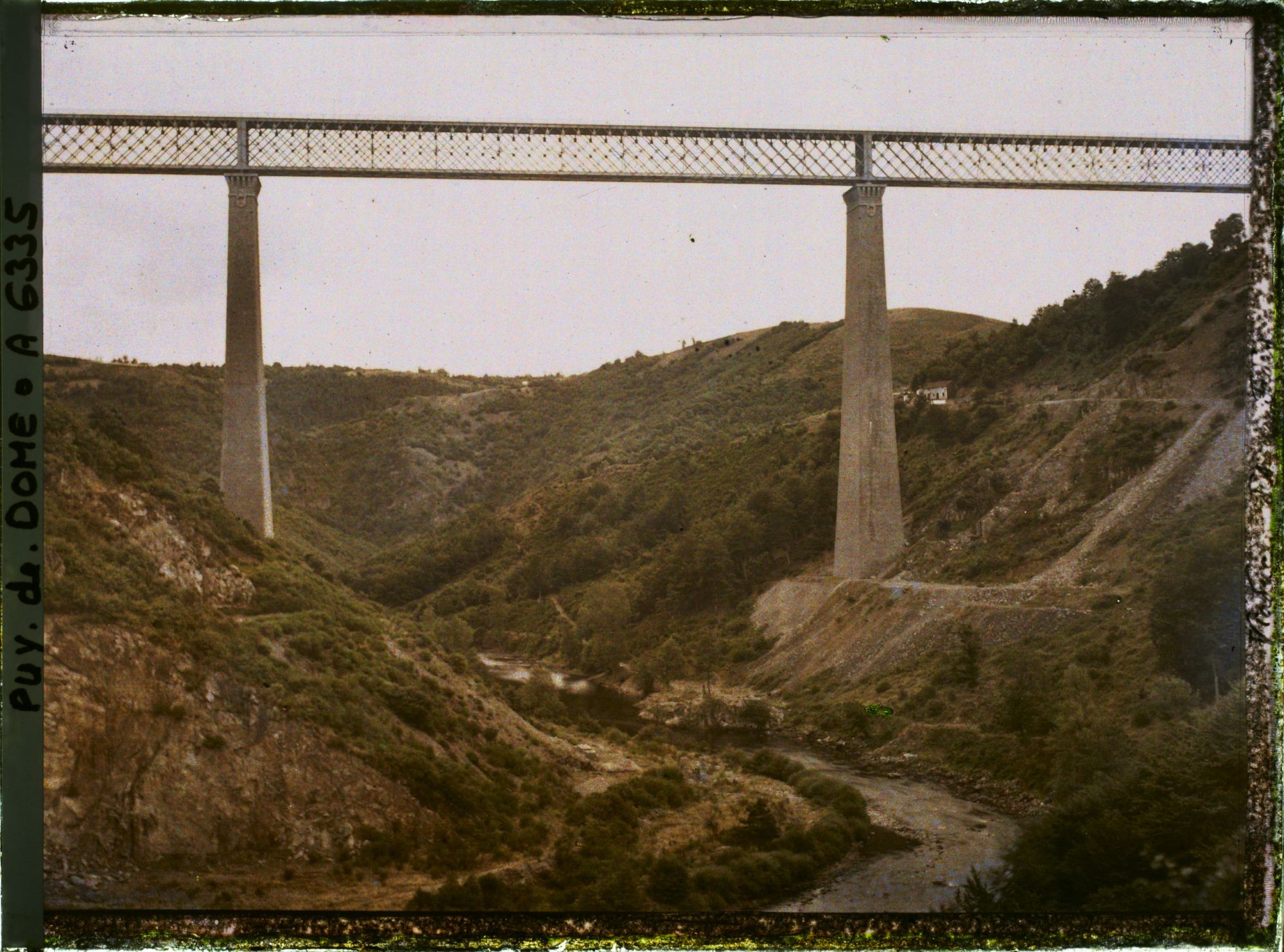 Image représentant France, Viaduc des Fades