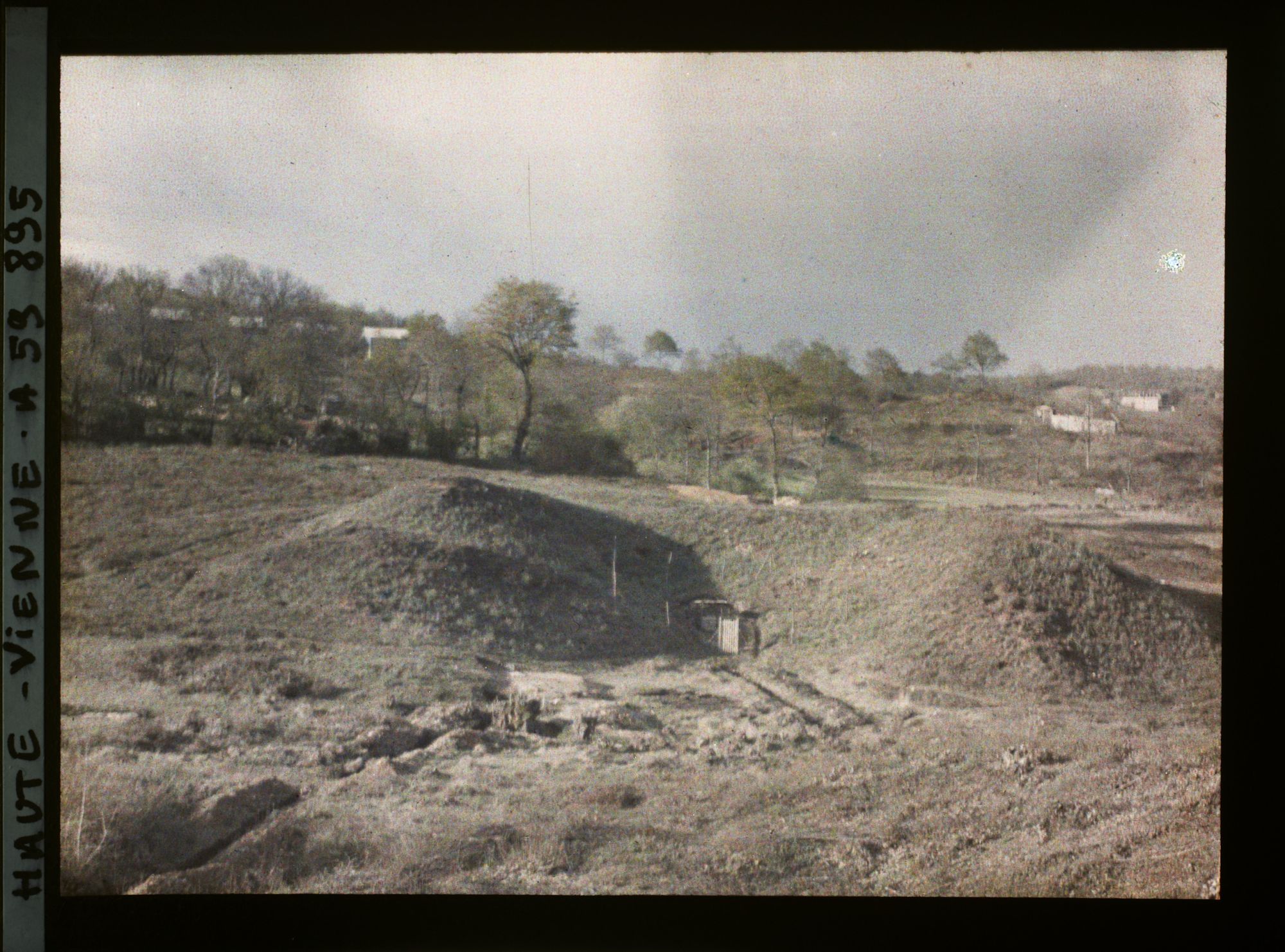 Image représentant Les cantines et constructions romaines du site de la Fagassière