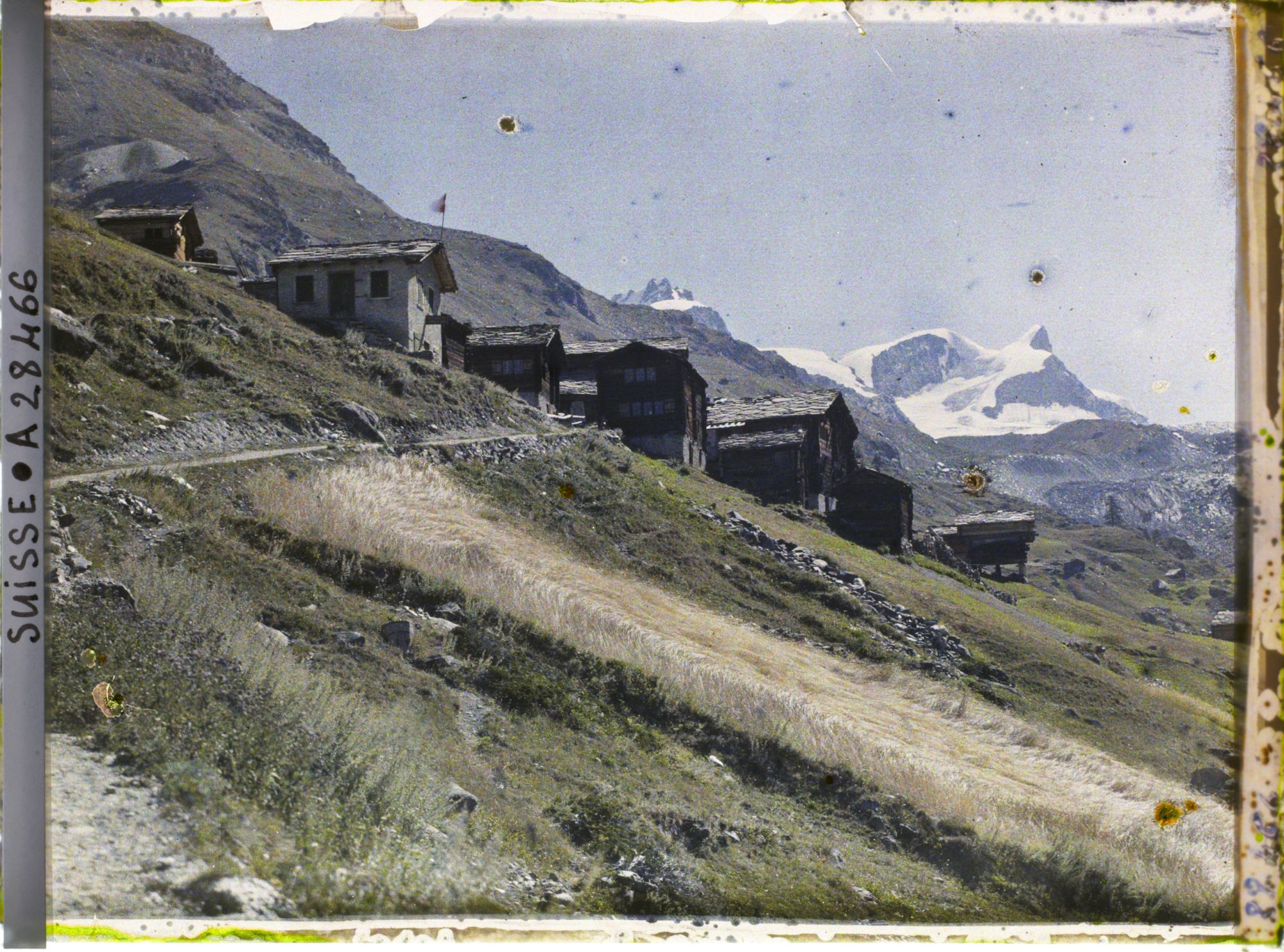 Image représentant Panorama sur le hameau de Findelen devant le Rimpfischhorn et le Strahlhorn