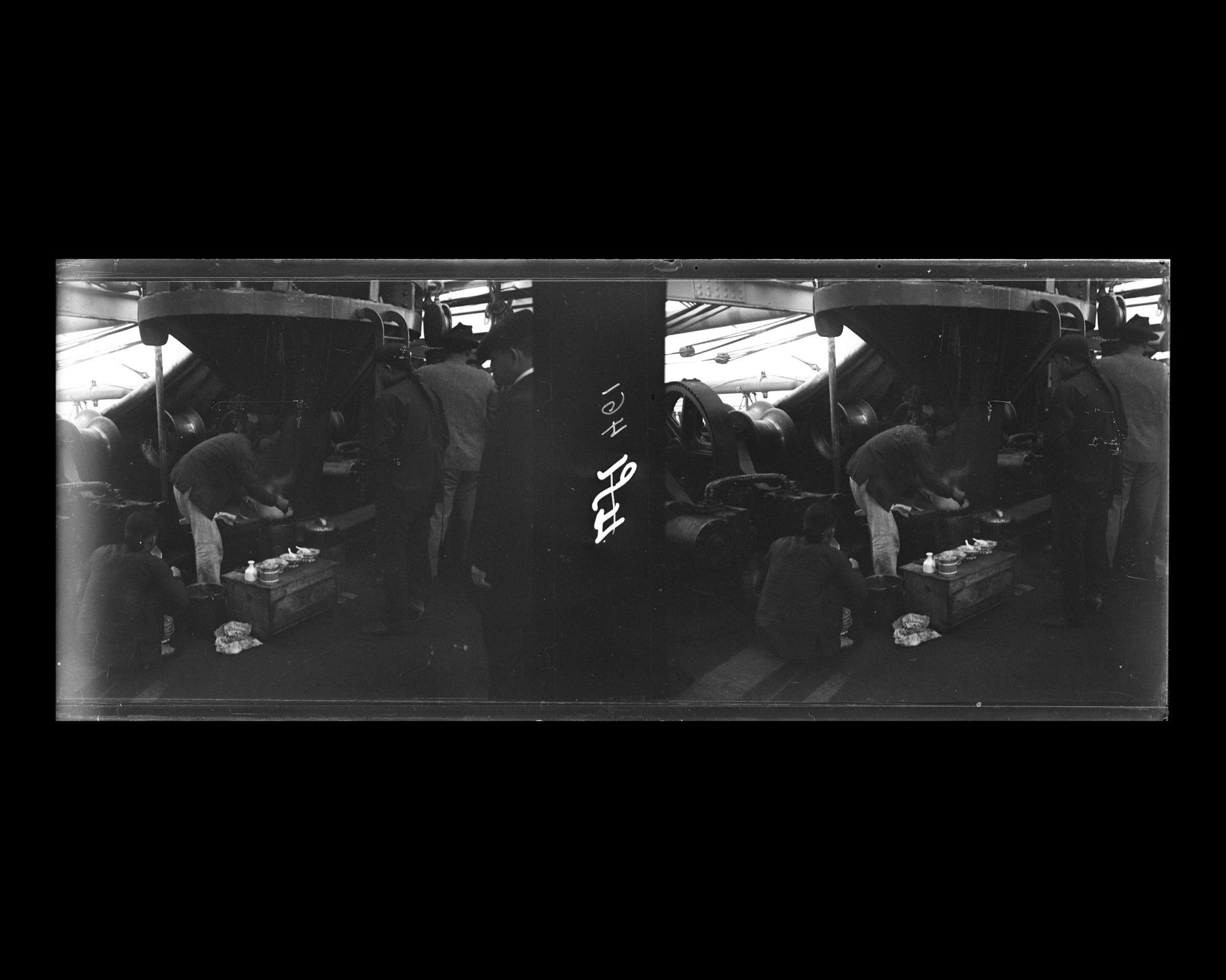 Image représentant Chinois préparant la cuisine dans les 3emes classes