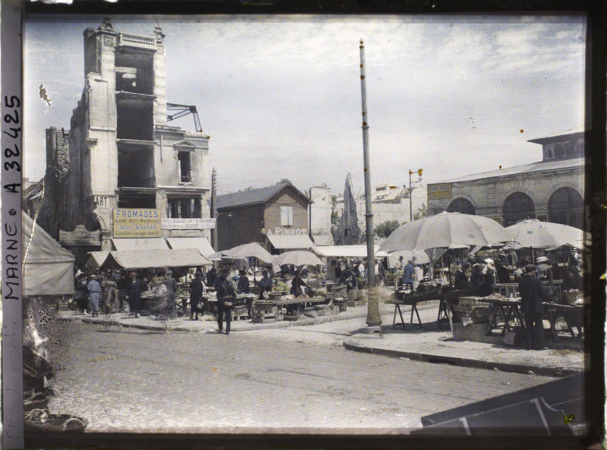 Image représentant France, Reims, Place des Marchés