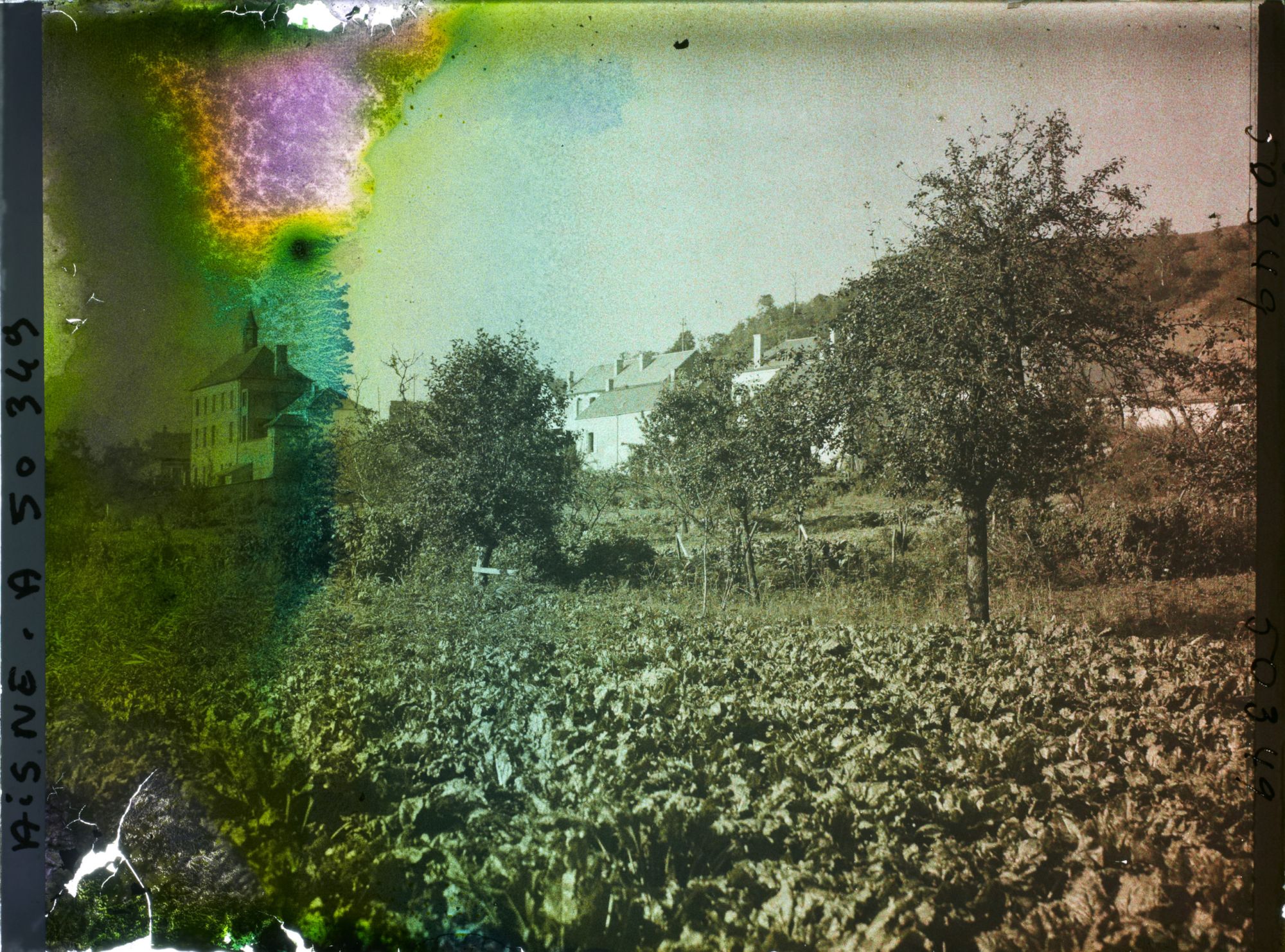 Image représentant France, Pernant, Vue vers la nouvelle Ecole-Mairie