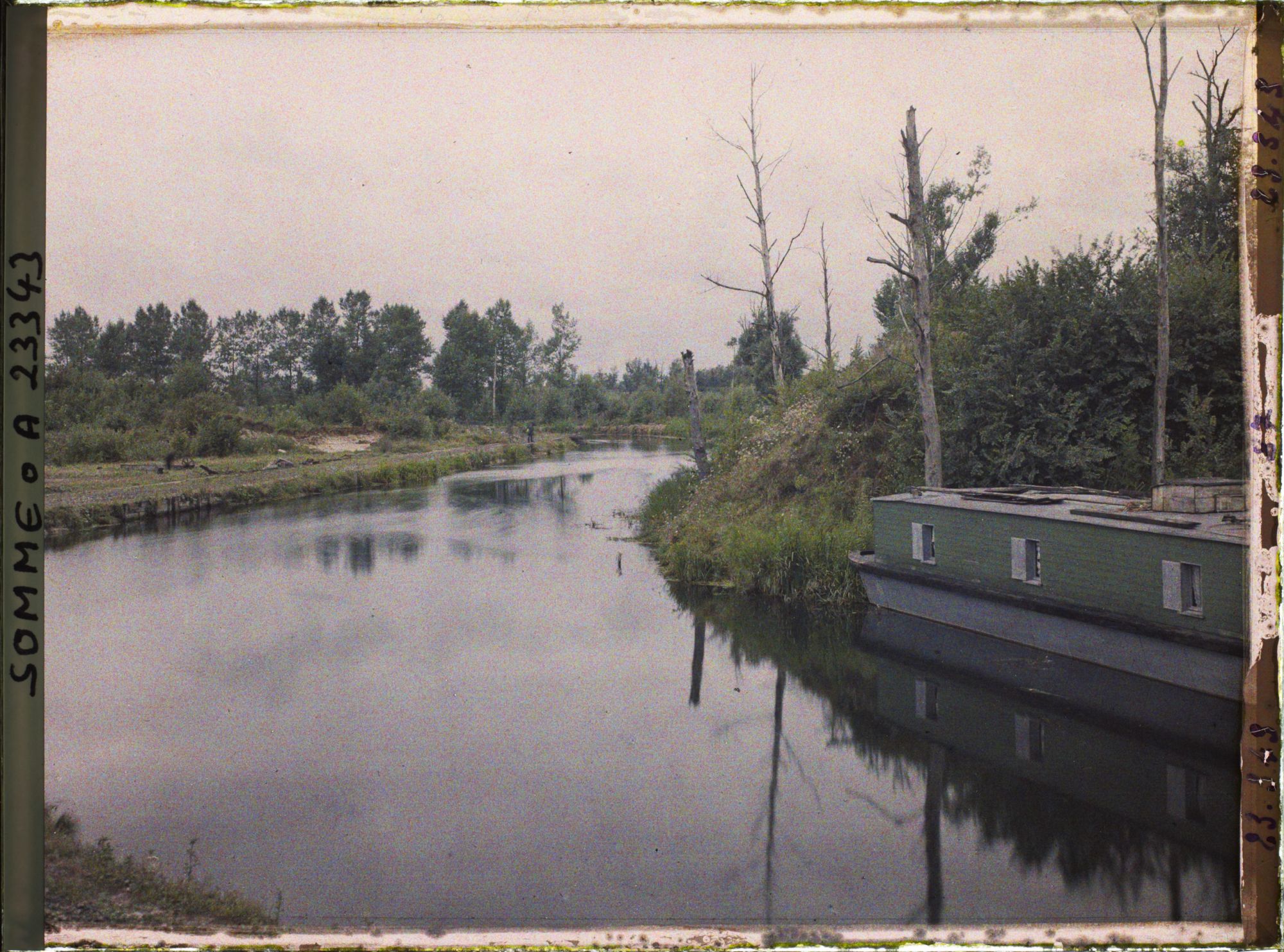 Image représentant France, Péronne, Le Canal de la Somme au faubourg de Paris