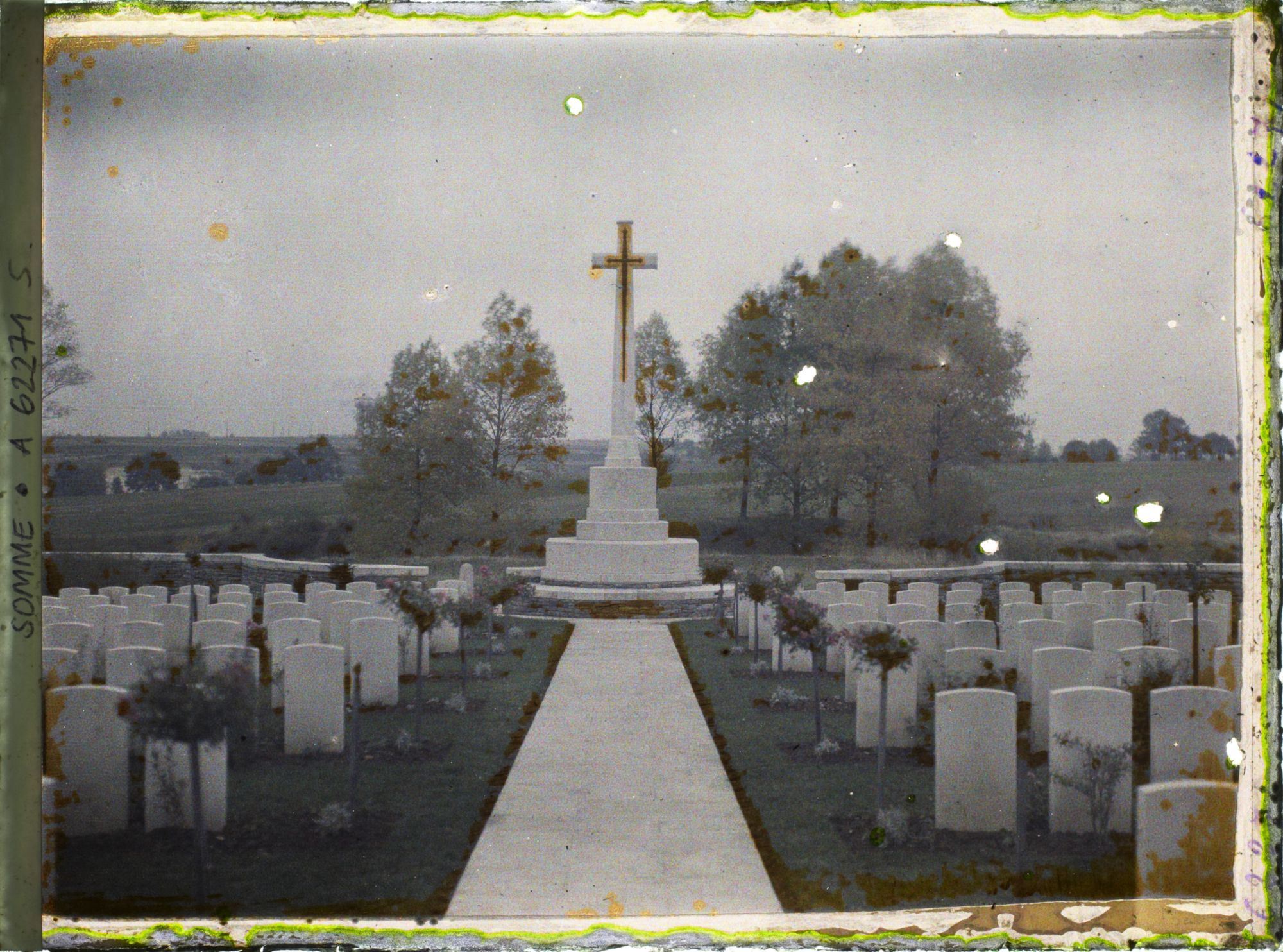 Image représentant Somme, Caix, Le Cimetière britannique