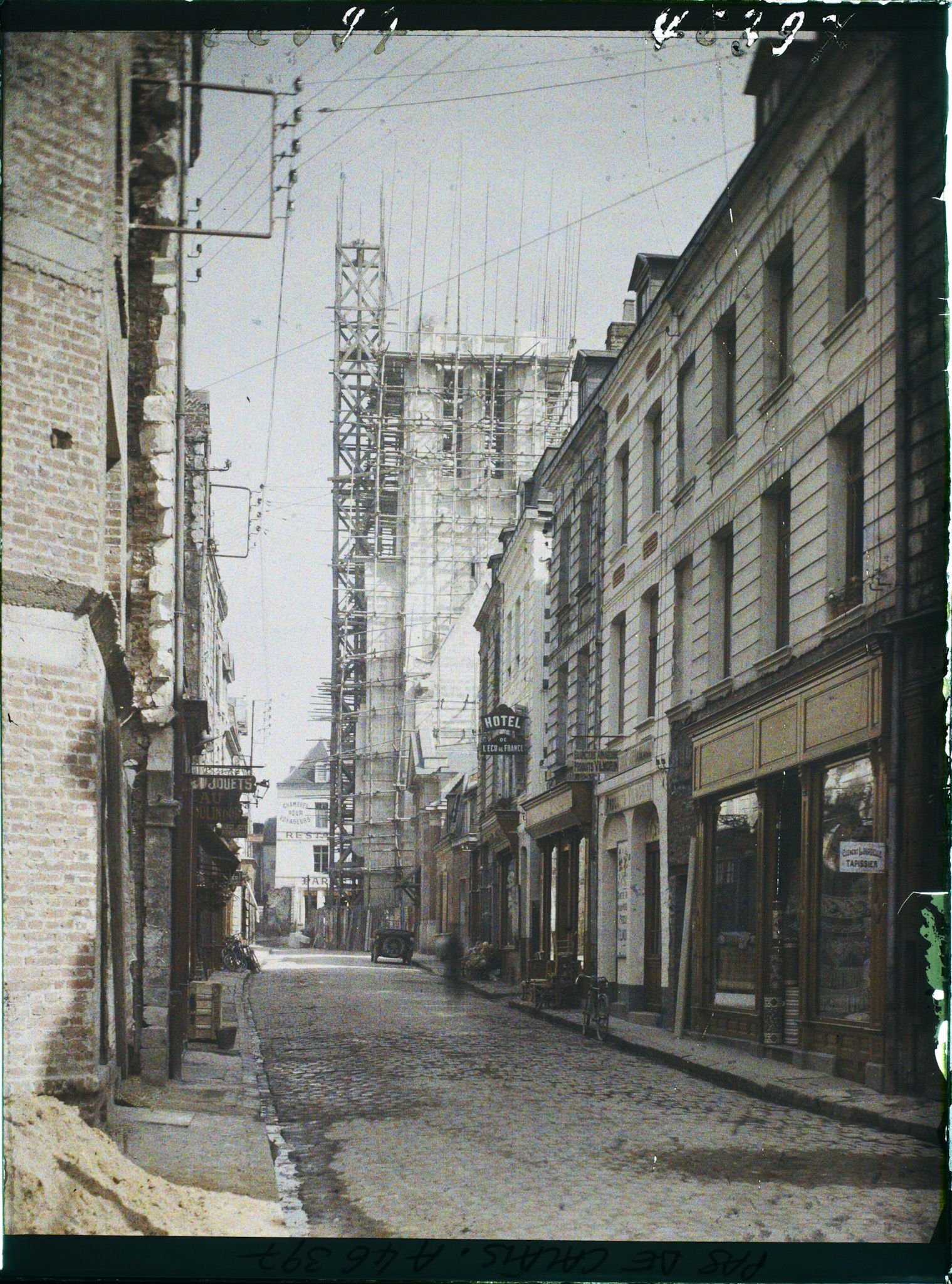 Image représentant France, Arras, Eglise St Nicolas en reconstruction