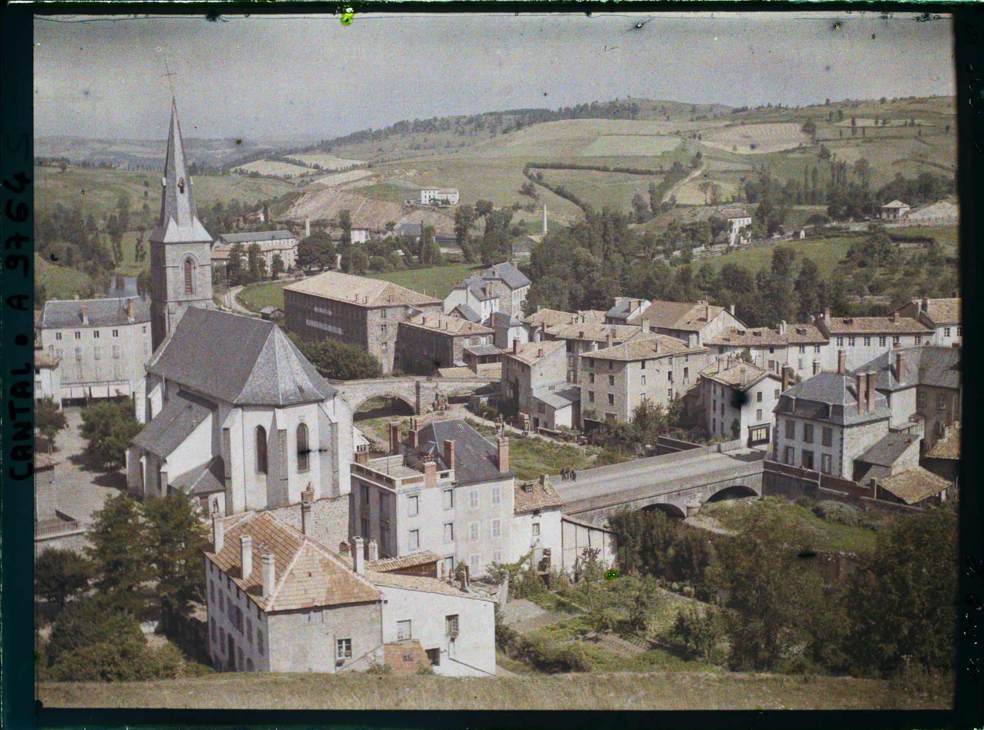 Image représentant Vue de la ville avec l'église Sainte-Christine et les deux ponts