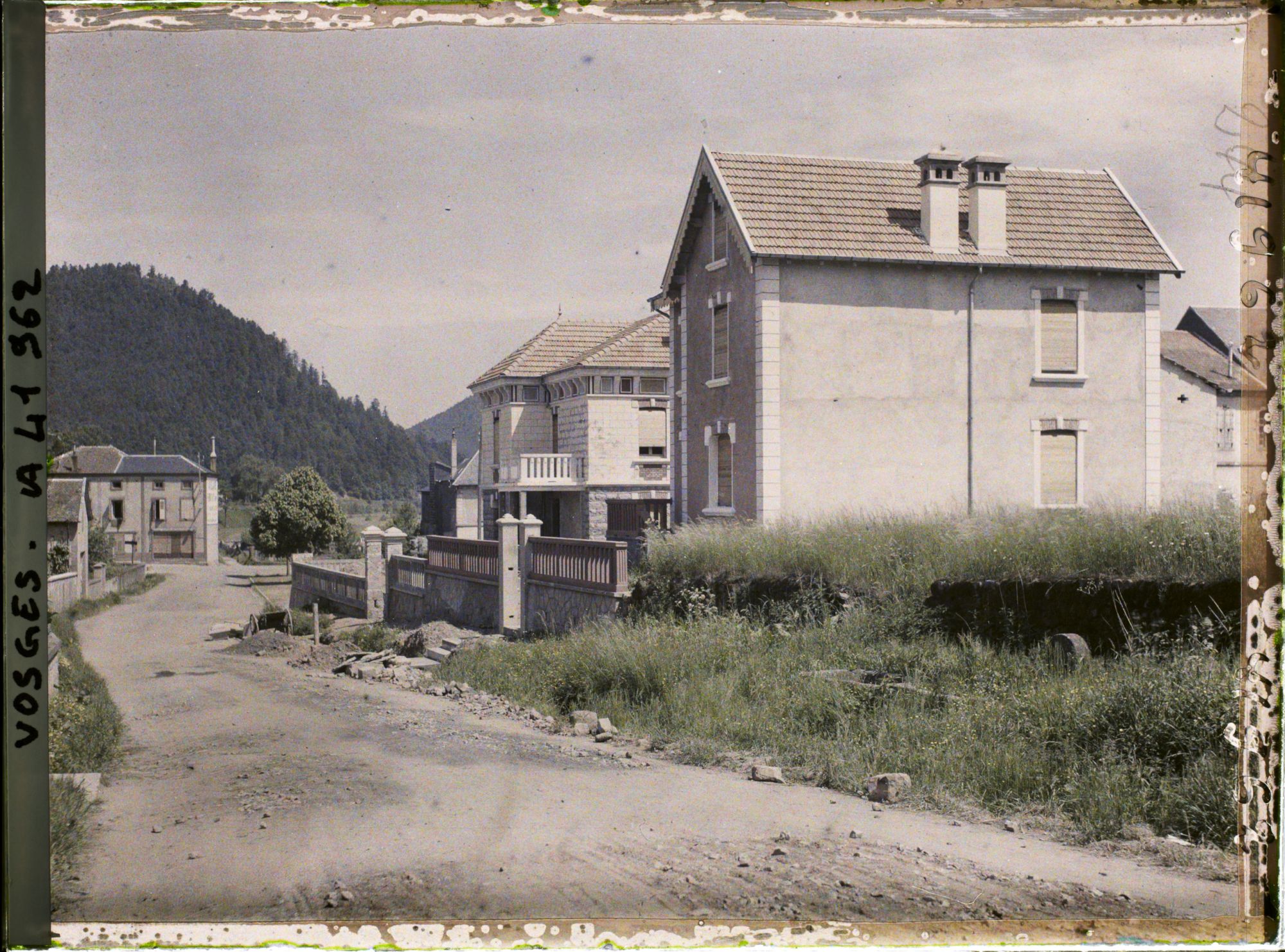 Image représentant France, Etival, Reconstructions